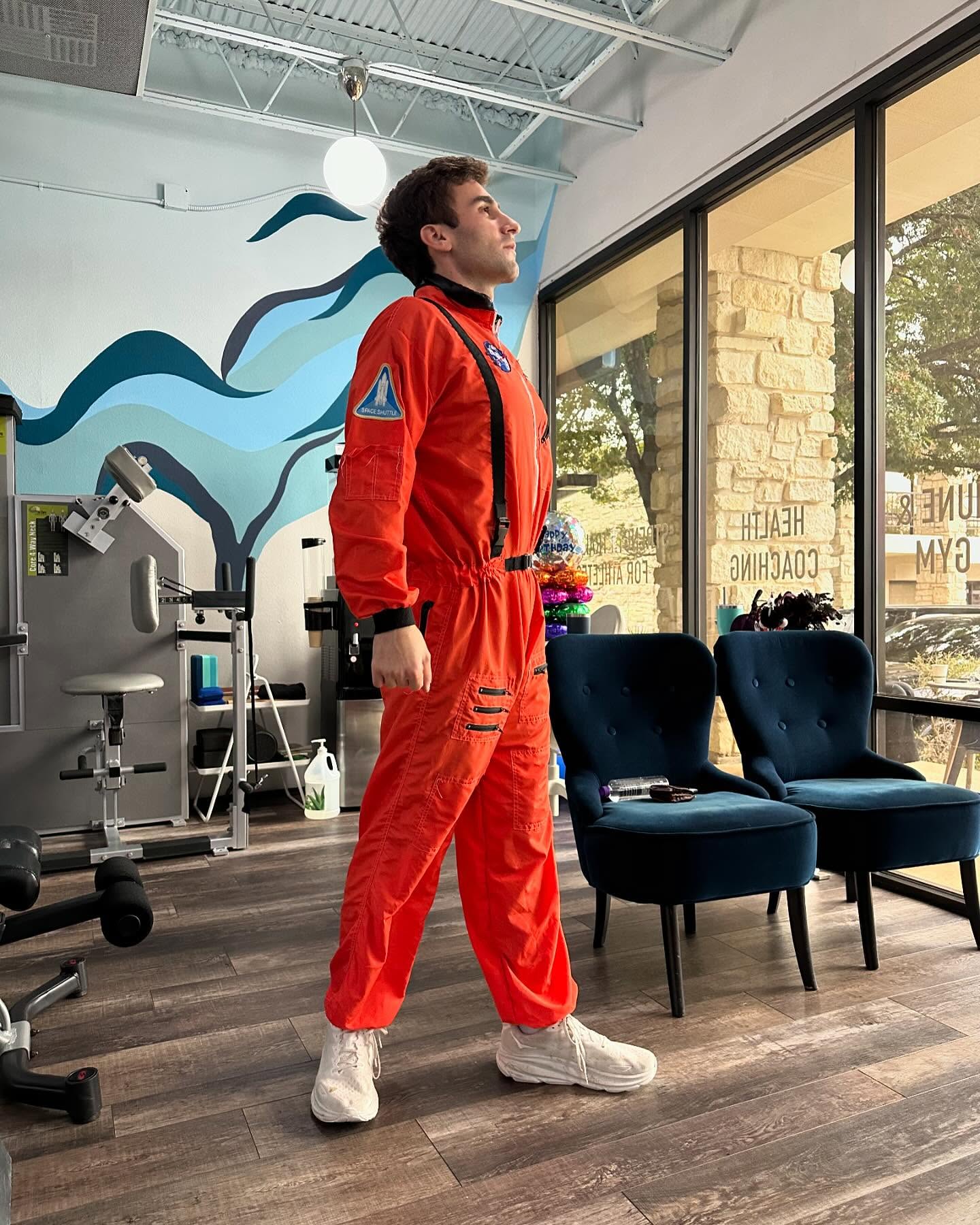 Chase taking his workouts to infinity and beyond. Be like Chase! @chase_10_samuels