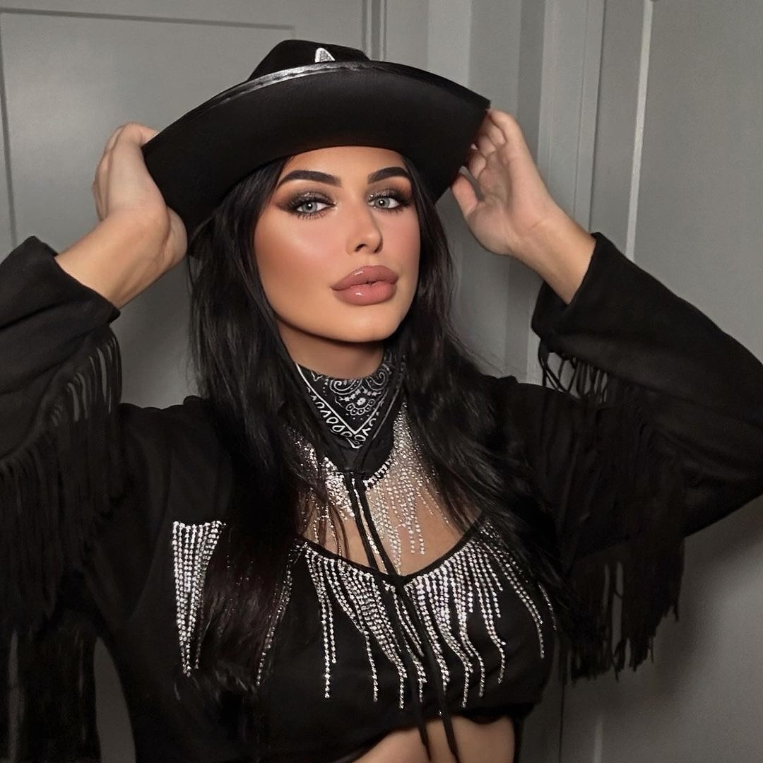 Move over Beth Dutton; I have a new favourite cowgirl 🤎🤠