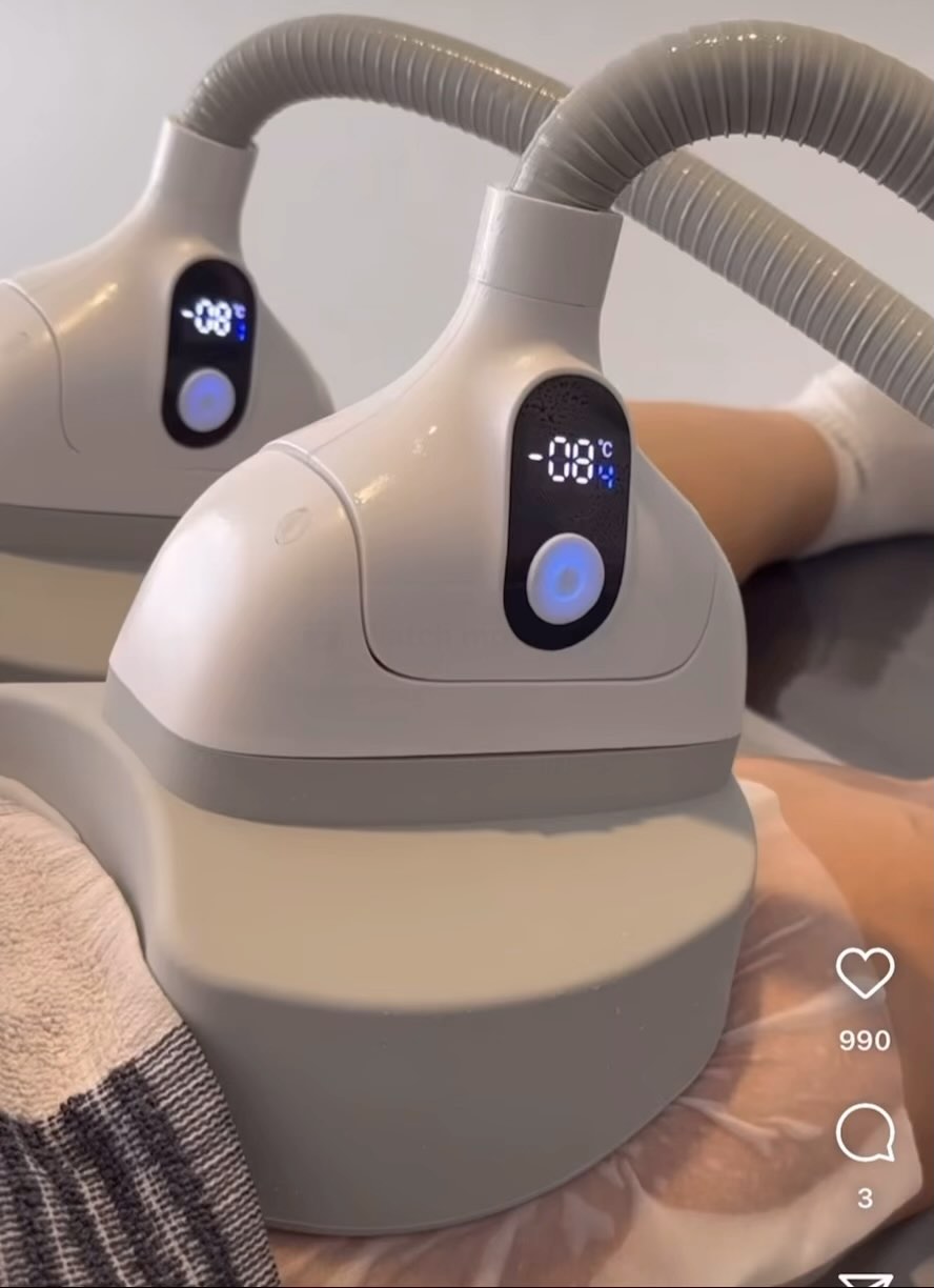 As your probably aware we have released the NEW CoolSlimming Ultimate 360ยฐ machine, has brand new upgraded technology with 13 Medical Grade Covered Silicone Grip Applicators for every area at every angle.
The FLEX Applicator is perfect for the Thigh and Torso Areas. It is 300% bigger than previous CoolSlimming Models and other Cryolipolysis Devices. This means 3 x the area can be treated, which means 3 x the Results!
Always keep up to date with current technology and always offer the best possible results to your clients, they deserve it!
Contact us for more information ๐ฒ
