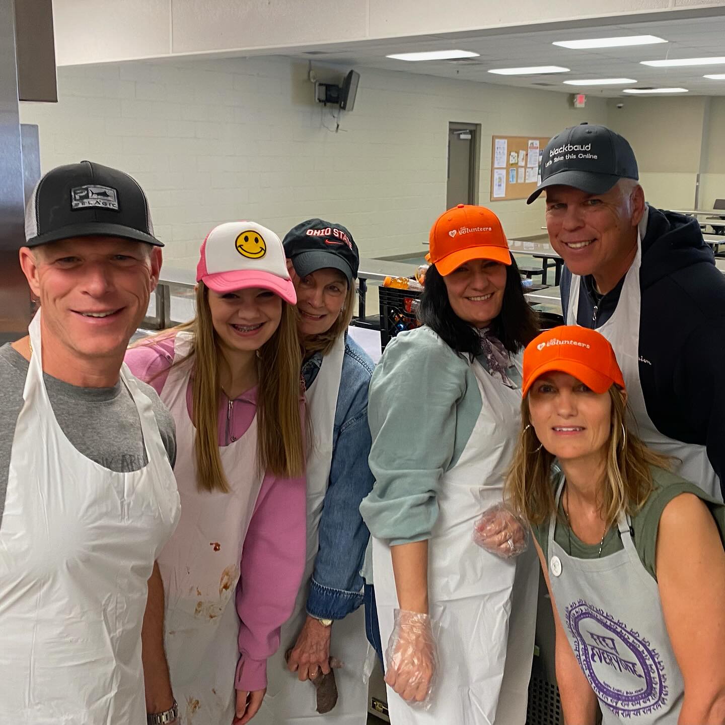SPECIAL THANKS to our October Meal Crew @lsscentralohio. 🐝 Menu was packed with yummy comfort food - Chicken + Waffles, Mac and Cheese, Green Beams + Cookies. One resident said “I haven’t been that full in a long time!” Our hearts are full! Thank you to @lizzyanne71 for leading the kitchen crew + Chad, Phil, @kandacerhees, Myla and @myken29 Pullins. Thank you to @_knoot for picking up the Giant Eagle Chicken, @sacredembodimentyoga for the beans, @hmatako for the yummy dessert, @peck_stephanie for the Mac and Syrup, Gary for the $$ and sauces and @seashell301 and Phil for the $$ donation.
The meal each month is only possible from a dedicated group of AMAZING Volunteers!
This is one of 4 meals we served this month! Thank you to @snlhandley for heading up the meal at Hope in South Bend and @heatherdimon for our meal at LSS of Fairfield County. Special thanks to @teritaspizza for supporting our Pizza Night @starhousecolumbus ♥️♥️♥️
Want to help serve food to those in need? JOIN US - Link in Bio - Give us a follow 💜
#feed #feedeveryone #feedthehungry #lovethyneighbor #love #heal #connect #serve