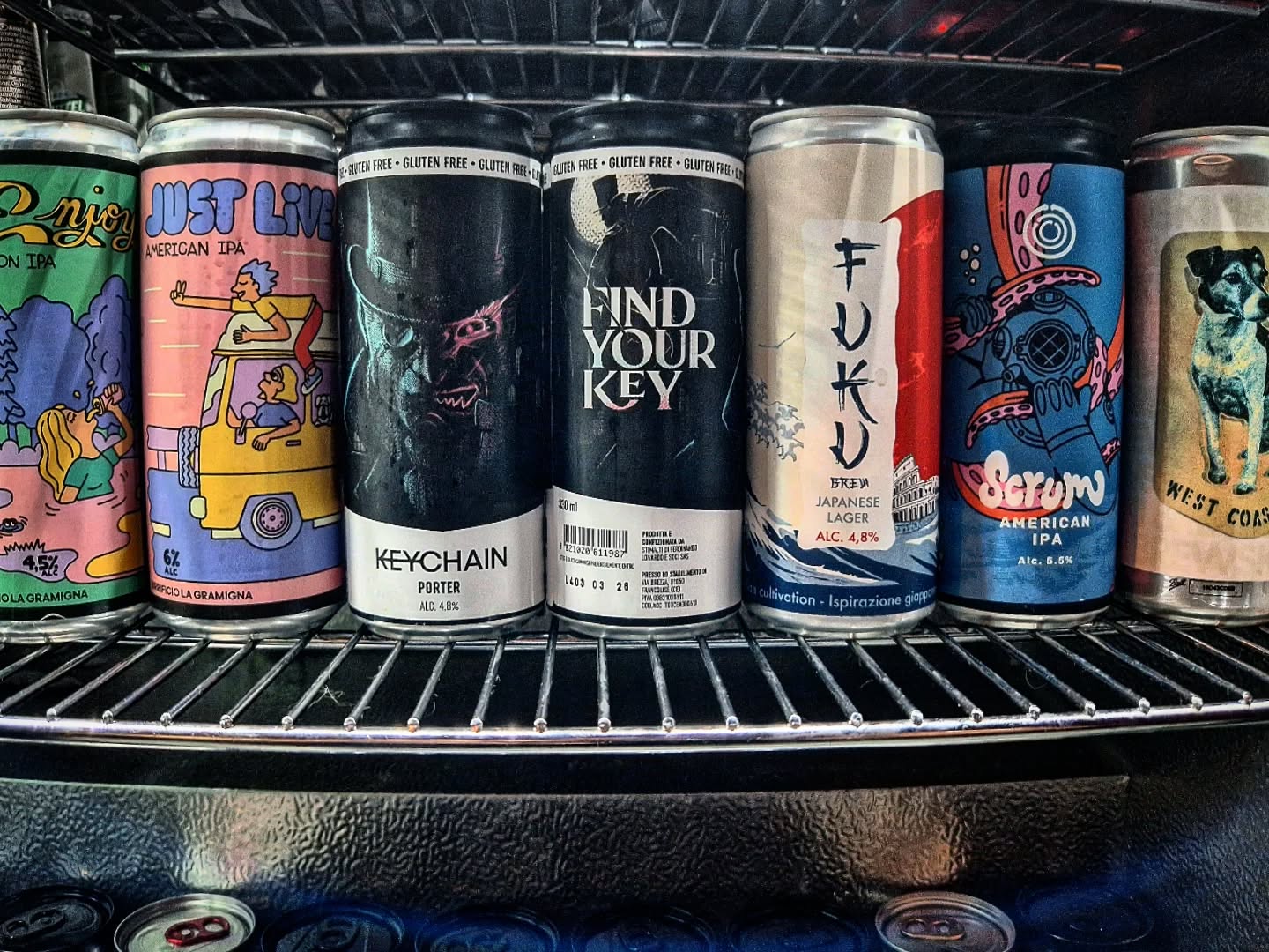 We’ve just received a fresh batch of craft beers that you won’t want to miss.Cheers to new flavors! 🍻
#thephonogramclub #ugento #lecce #Salento #beer #craftbeer #pub