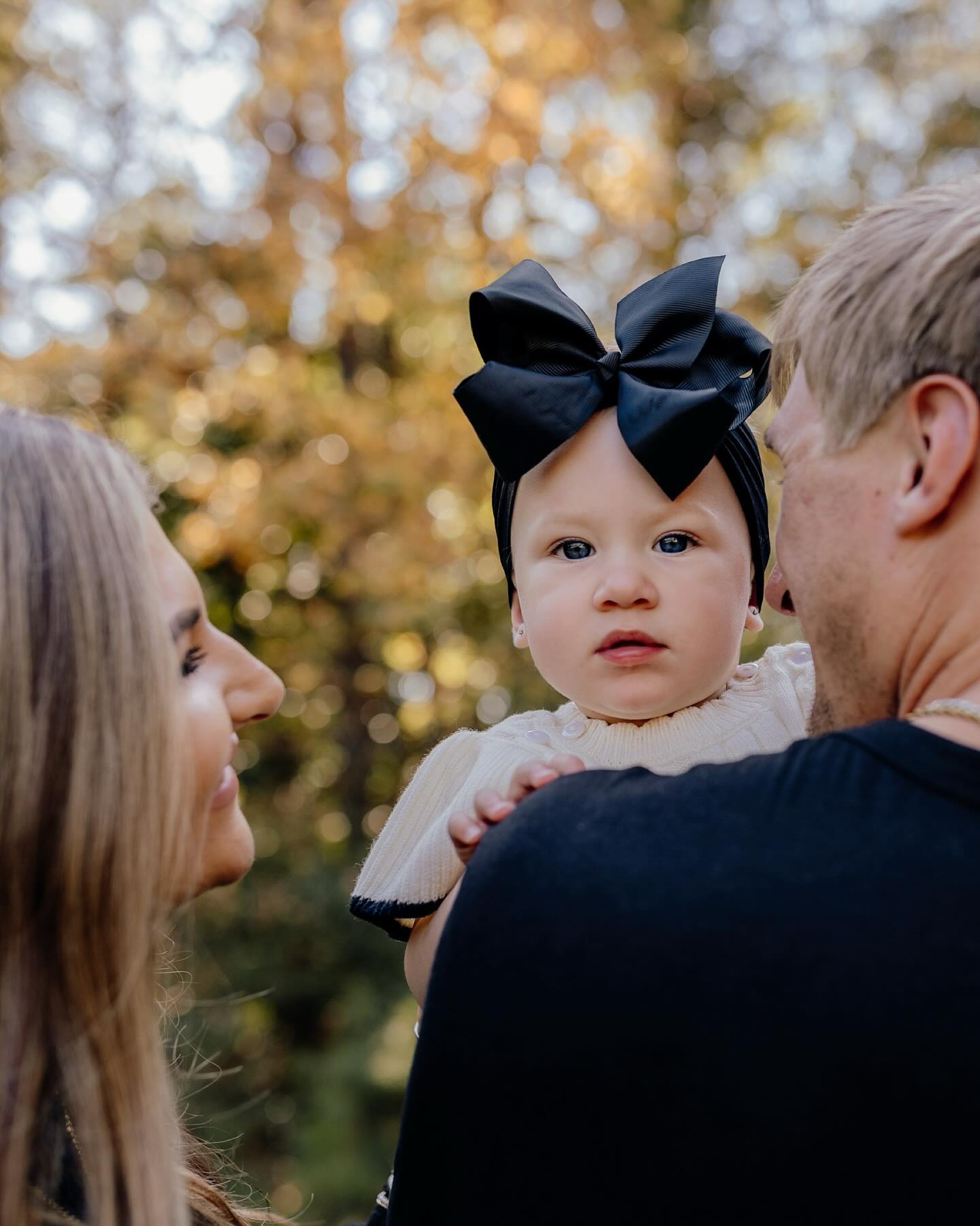 When the light hits just right and illuminates the few golden leaves we have, transforming the trees into the perfect fall backdrop, you don’t even complain that it’s 87 degrees. 😍
#hattiesburgphotographer #mississippiphotographer #hattiesburgmsphotographer #mississippifamilyphotographer #hattiesburgfamilyphotographer #nolaphotographer #neworleansphotographer #nolafamilyphotographer #neworleansfamilyphotographer #southlouisianaphotographer #southmississippiphotographer #unscriptedposingapp