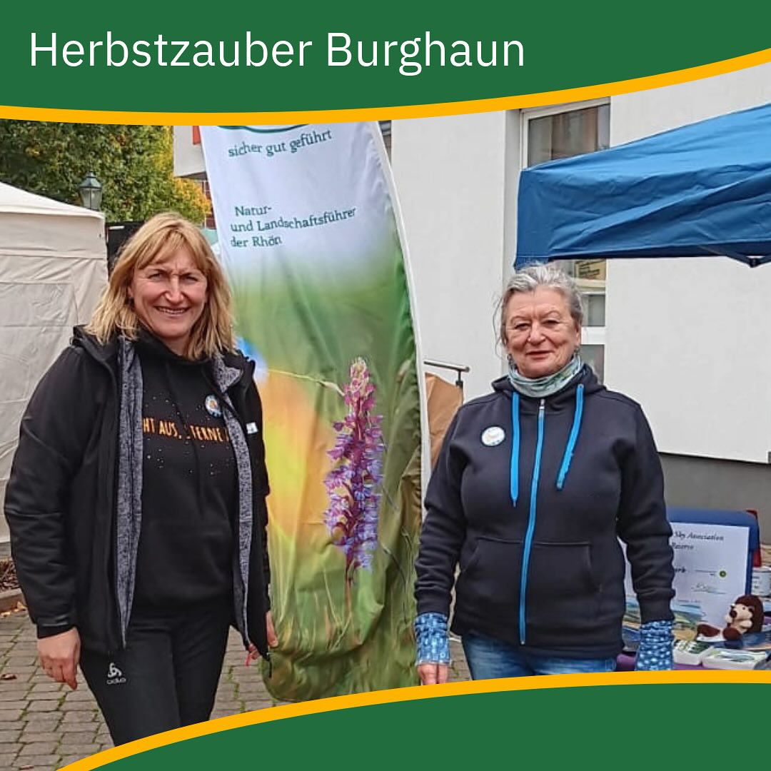 Die Naturboten auf dem Herbstzauber in Burghaun 🍁🌾
Unsere Mitglieder Daniela und Monika haben in diesem Jahr die Naturboten an unserem Infostand vertreten!
#Naturboten #Herbstzauber #Burghaun #Rhön #Regionalverbunden #Naturerleben #InfoStand #Umweltschutz #RhönerLeben #NaturVerbinden #Herbstveranstaltung #NaturInDerRhön #Teamarbeit #RegionaleNatur