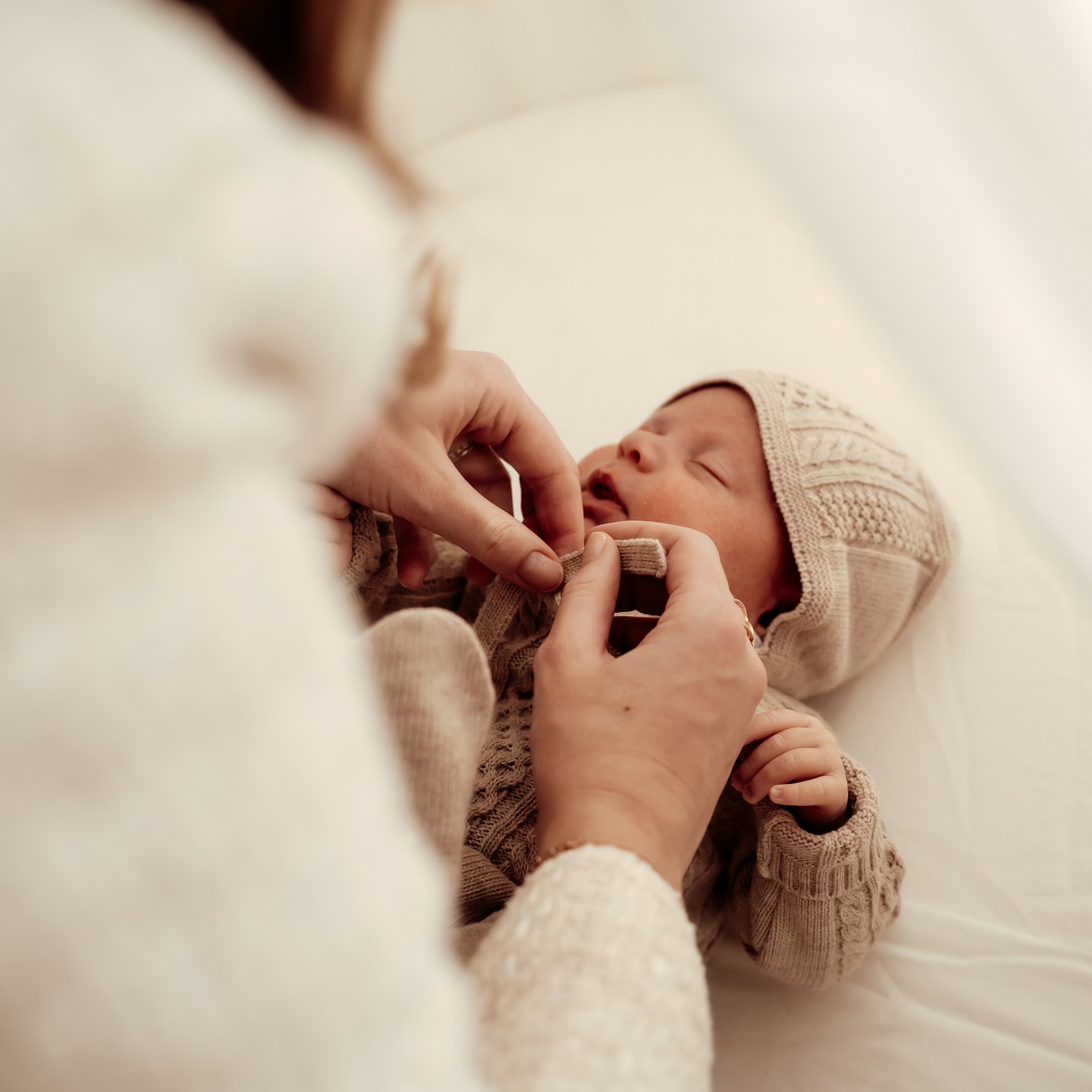 Mama loves. 🤎
.
.
.
#familieshoot #familiefotograaf #familiefotografie #fotoshoot #gezinsfotografie #familyshoot #gezinsfotograaf #gezinsshoot #kinderfotografie #lifestylefotografie #newbornshoot #kinderfotograaf #fotograafwestbrabant #fotograafoosterhout #portretfotografie #zwangerschapsshoot #lifestylefotograaf #newborn #familiefoto #newbornfotografie #newbornfotograaf #lifestylephotography #babyshoot #fotograafgezocht #zwangerschapsfotografie #zwangerschapsfotograaf #zwangerschapsfoto #fotograafwestbrabant #fotograafoosterhout
