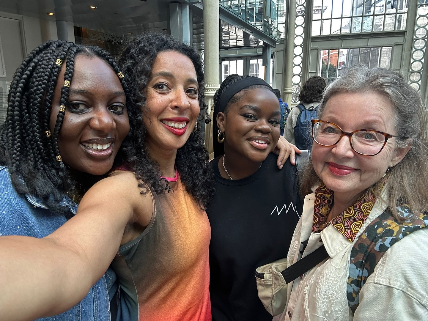 London lately💛🎹
•
•
•
#piano #pianist #pianogram #classicalmusic #blackhistorymonthuk #womeninmusic #opera #operasinger #inspiration #livemusic #musician #londonlife #musiciansofinstagram #classicalbuzz