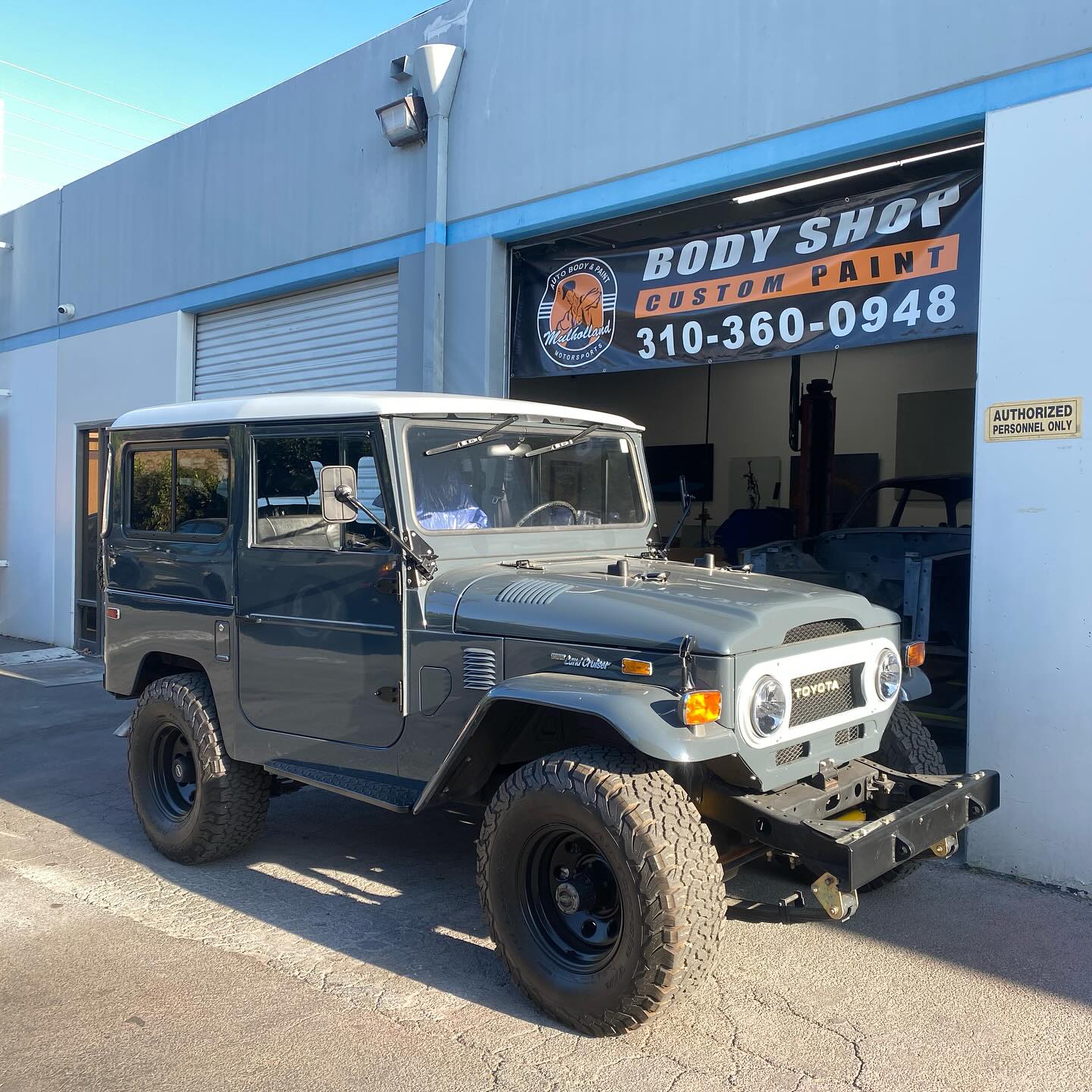 It’s ready for that Fall season off road drive, thank you for your support Kim.
#mulhollandmotorsports #autobodypaint #newburypark