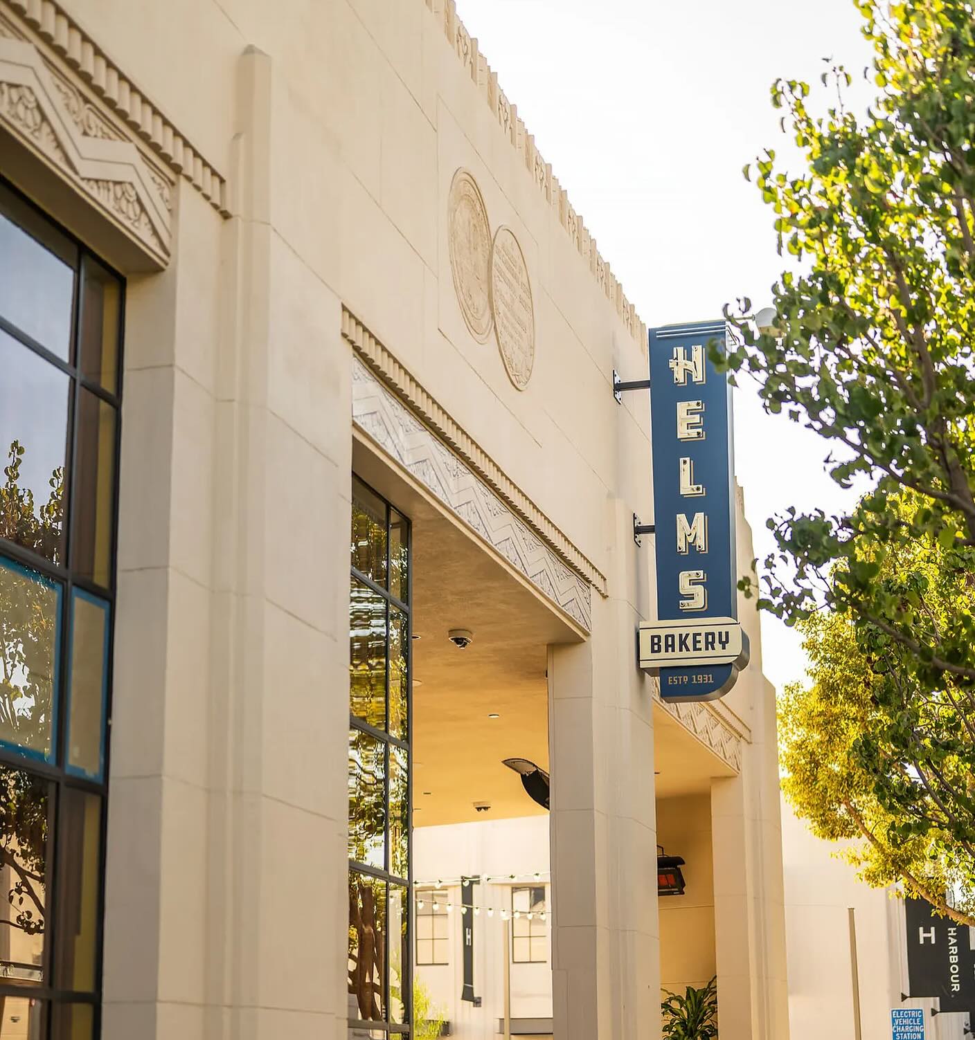 Finally open!
Glad to have been part of “the most anticipated” bakery in history through custom signage.
Coffee? ☕️