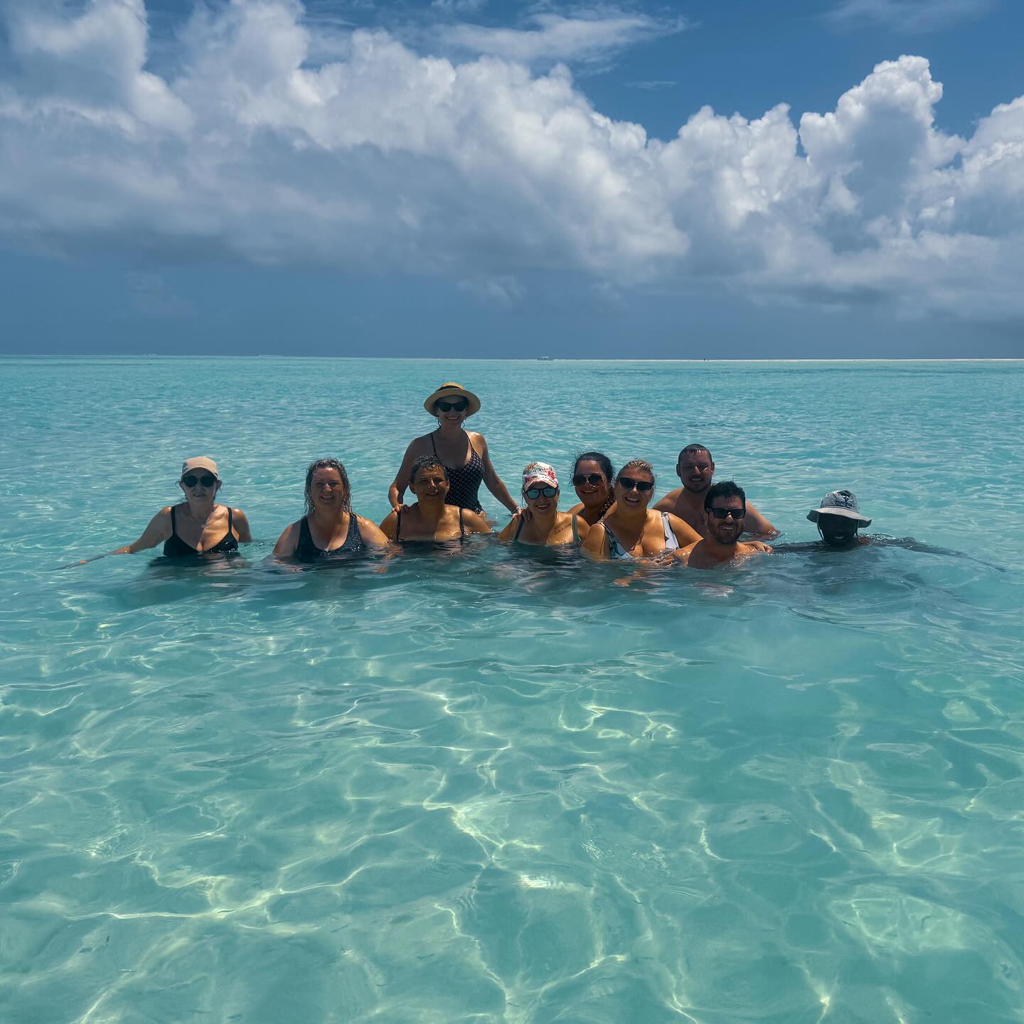 Hold onto your sun hats, everyone! 🎉 ✈️🌴
We are spending time in paradise as @worldleisureholidays treats their top 10 supporters like rockstars! 🤩💫
Snorkeling and splashing around in crystal-clear waters! 🏖️💦
This is what dreams are made of! 🍹
🌊 #TopSupporters #AdventureAwaits #LivingTheDream