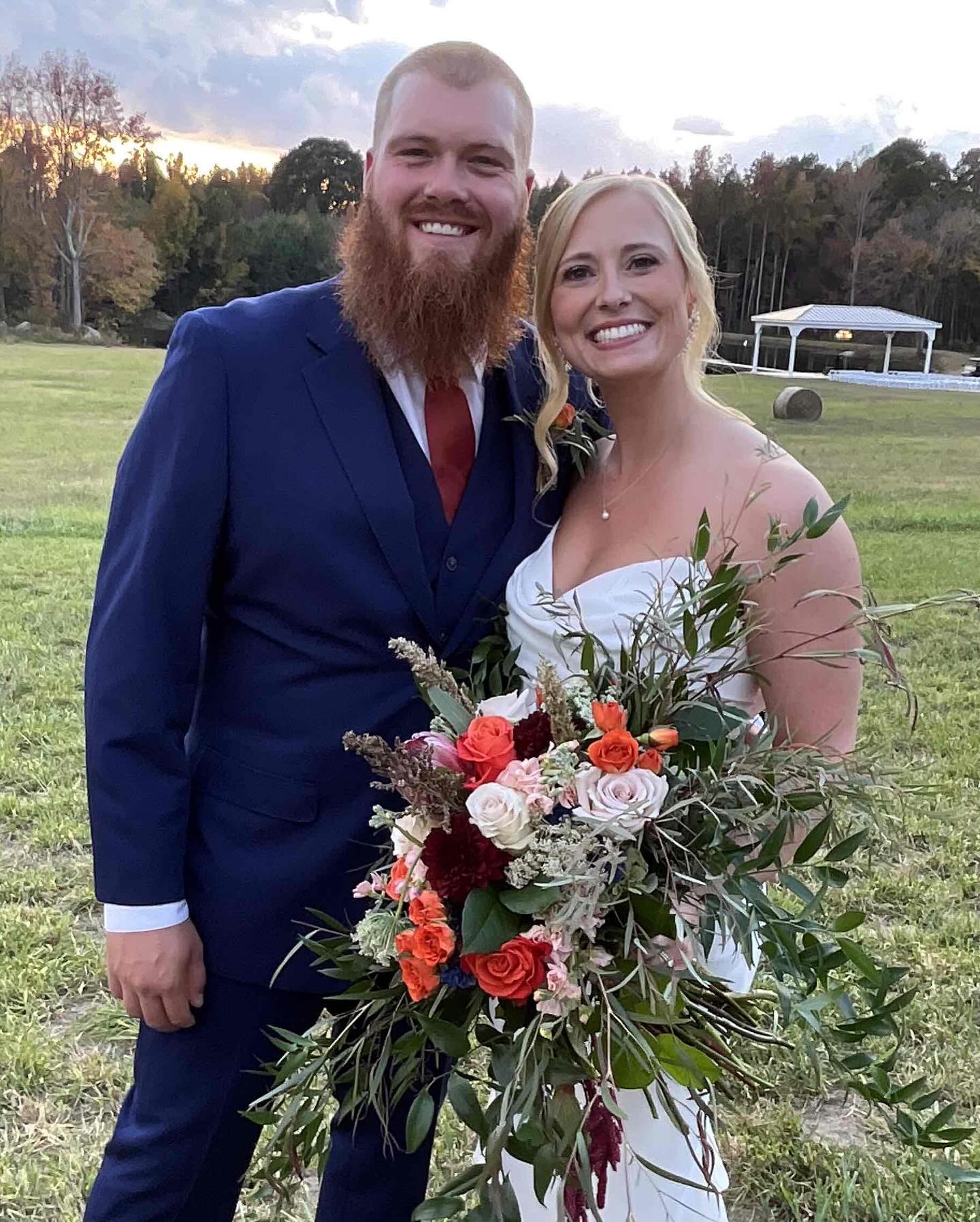 ♡ Holly & Madison
📸The Roamer & Mirror Booths