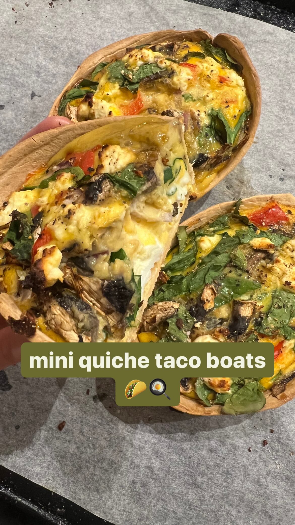 Mini quiche taco boats!!🌮🍳
The easiest breaky to prep in advance or *girl dinner*💁🏽♀️
For 3 quiches I used 6 eggs, ~1/4 cup cottage cheese, generous crumble of feta, all the veg in the bottom of my fridge & placed in store bought taco boats🌱🫑🍄🟫
Baked in the oven at 180 degrees Celsius for 20 mins & served with hot sauce🌶️🌶️🌶️
#dietitian #dietician #nutrition #nutritionist #girldinner #breakfast #breakfastrecipes #breakfastideas #dinnerideas #lunchideas #lunchrecipes