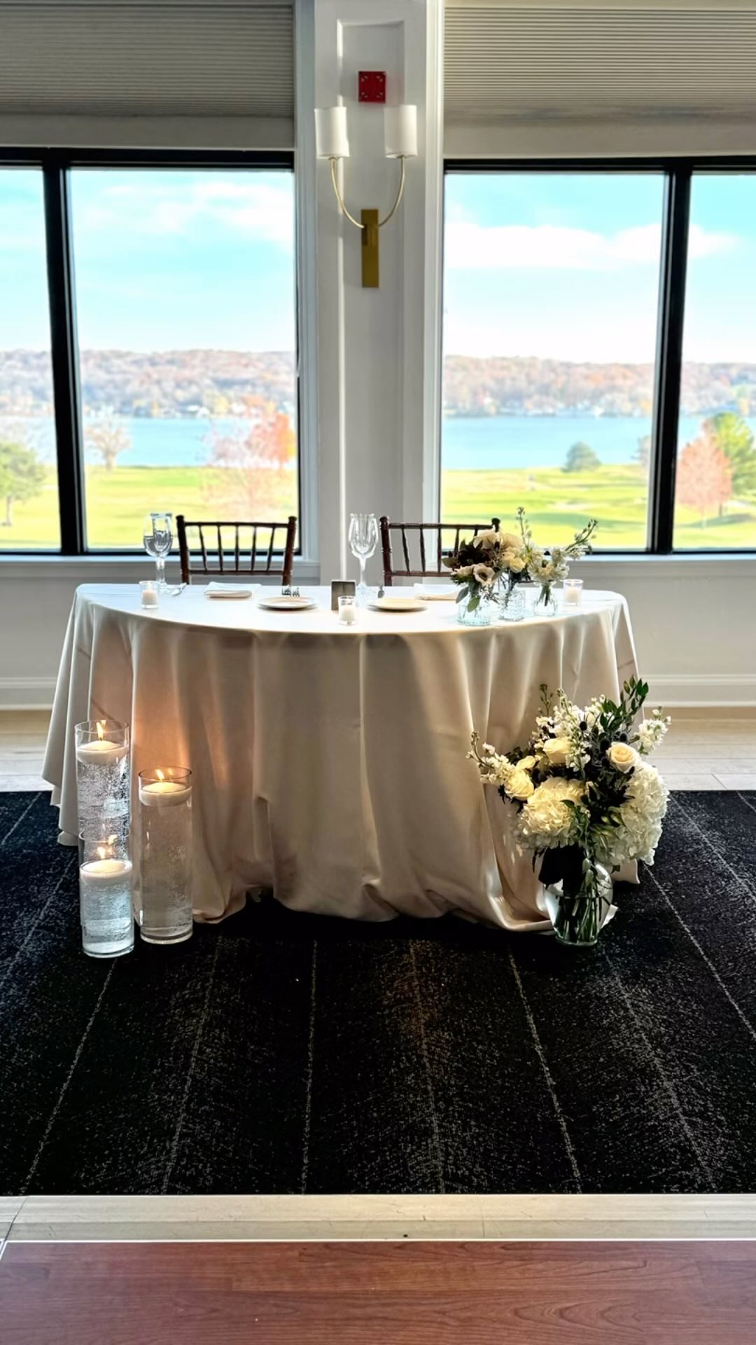 😍😍
Venue | @destinationgn
Ballroom | Grand Ballroom
Florist | @trellisweddings
Resort’s Event Manager | @events_alexandra
Day-of Coordination | @graceful_events_weddings, @gracefuleventsjessica