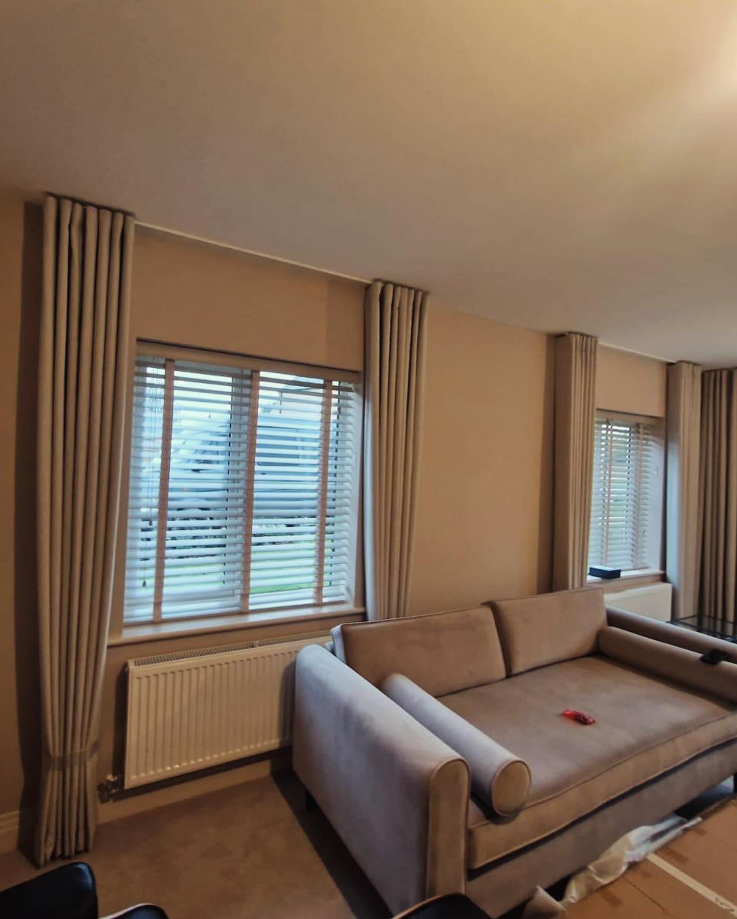 #mini #white #track #wave #curtains #foreverhome #kamcreate #kamcreateportfolio