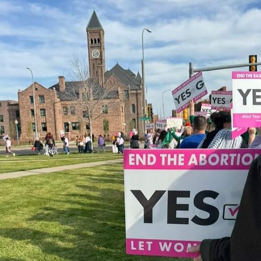Ain’t nothing but a G thang babbby!! It was so inspiring marching with everyone on Saturday to end South Dakota’s extreme abortion ban. Tomorrow we march to the polls! Vote YES on G! 🩷🇺🇸
#endtheabortionban #womensrights #YesOnG #southdakota #sufu #sodak #prochoice #reproductivefreedom