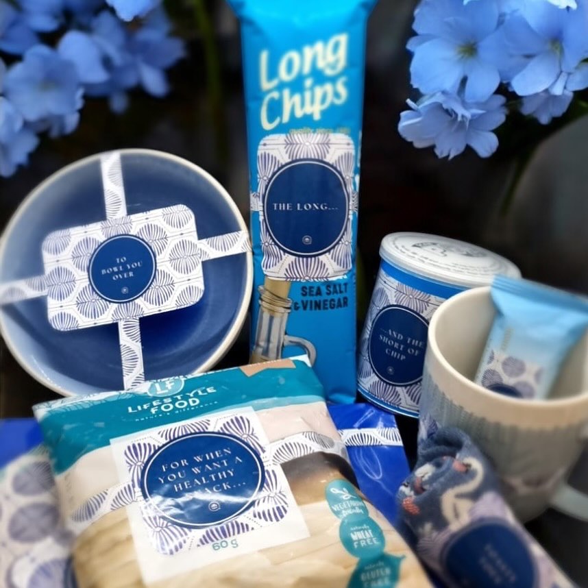 Surprise someone with a thoughtful gift delivered “out of the blue”! 🎁
A little treat with a heartfelt note, unexpected gestures bring joy! 💌
Who are you thinking of brightening up today? #SurpriseGift #ThoughtfulMoments