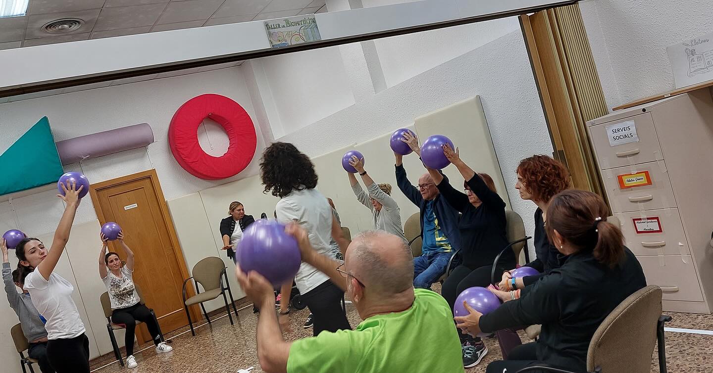 Con la colaboración de @bodhivita ponemos en marcha el programa de fisioterapia en grupo. Seguiremos luchando por fortalecer nuestro programa de fisioterapia, para nosotros no es una actividad más, es una necesidad.