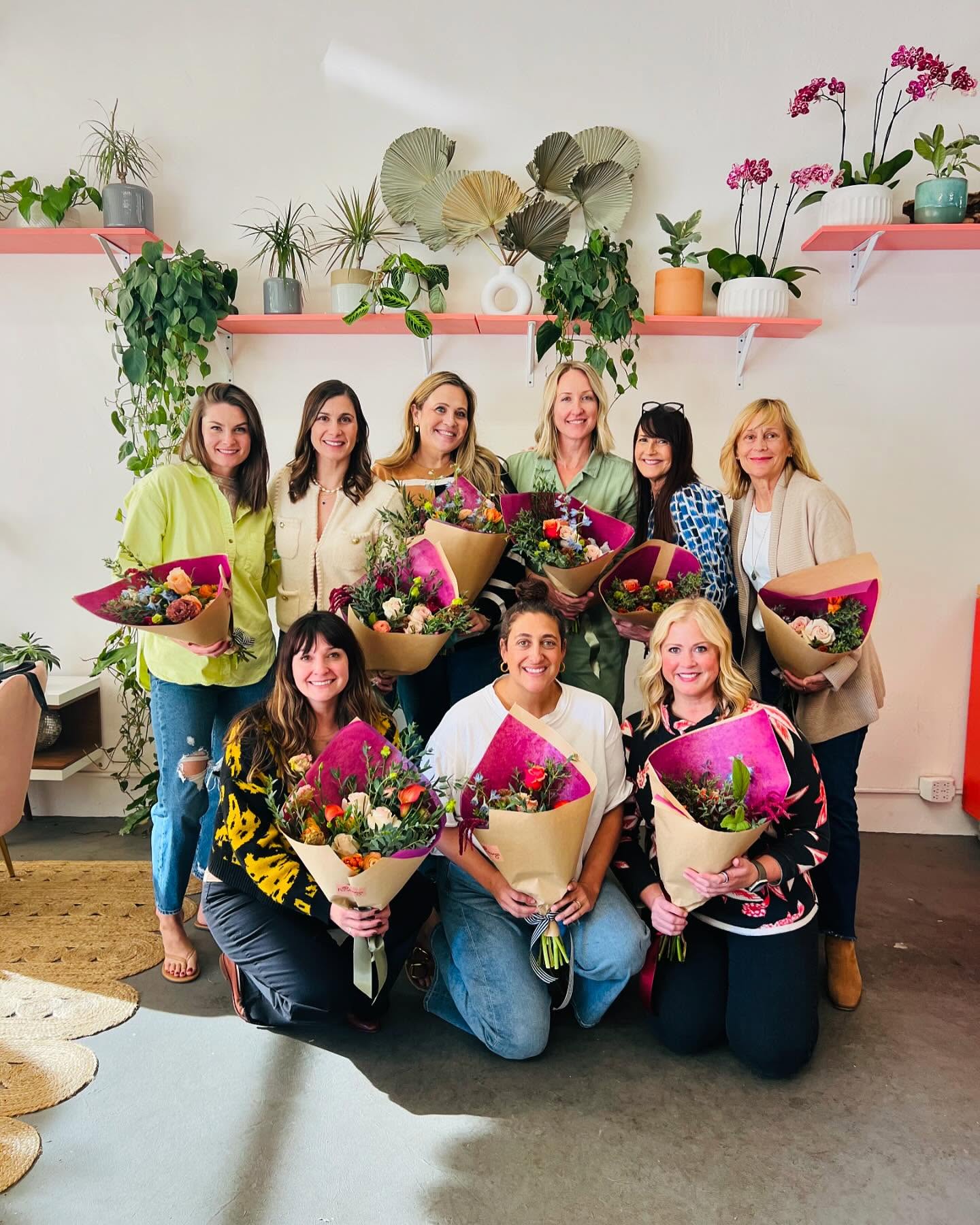 The women of Retail West created some beautiful floral arrangements at @flora.lounge in San Rafael today. Women still are the future! 🌸 🌺 💪 #retailwest #brokers #floralarrangement #comforts #girlpower