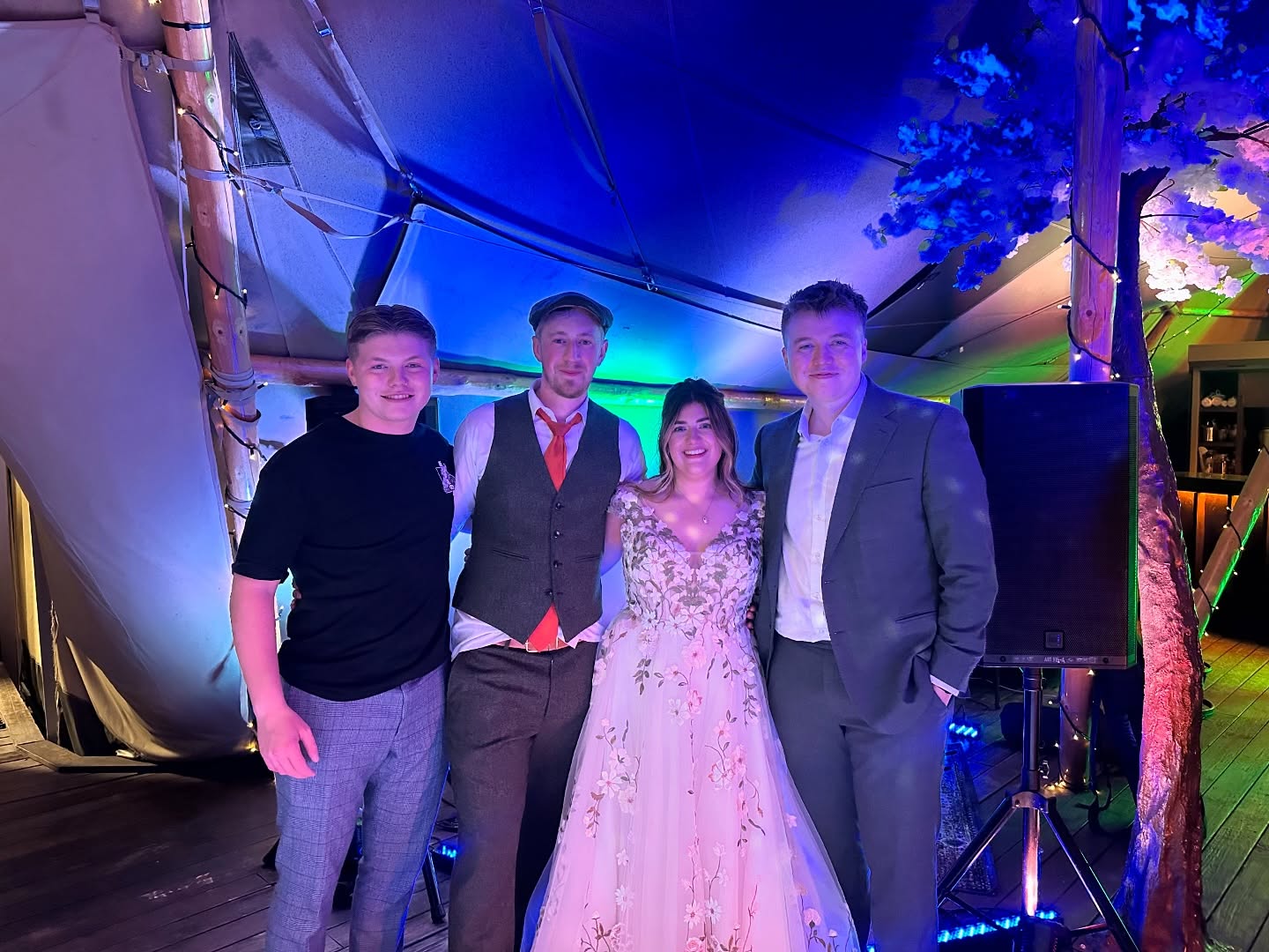 Introducing the new Mr & Mrs Redgate! 💚
•
We had such a lovely day at @royleforestweddings last month! Starting off providing ceremony music, we played the lovely bride down the aisle as well as music as the married couple left the ceremony area. We then provided drinks reception chilled acoustic music, up until the start of the wedding breakfast. And finally finished this fantastic day off with our party set list to keep the dancefloor packed until carriages! 🍾💃