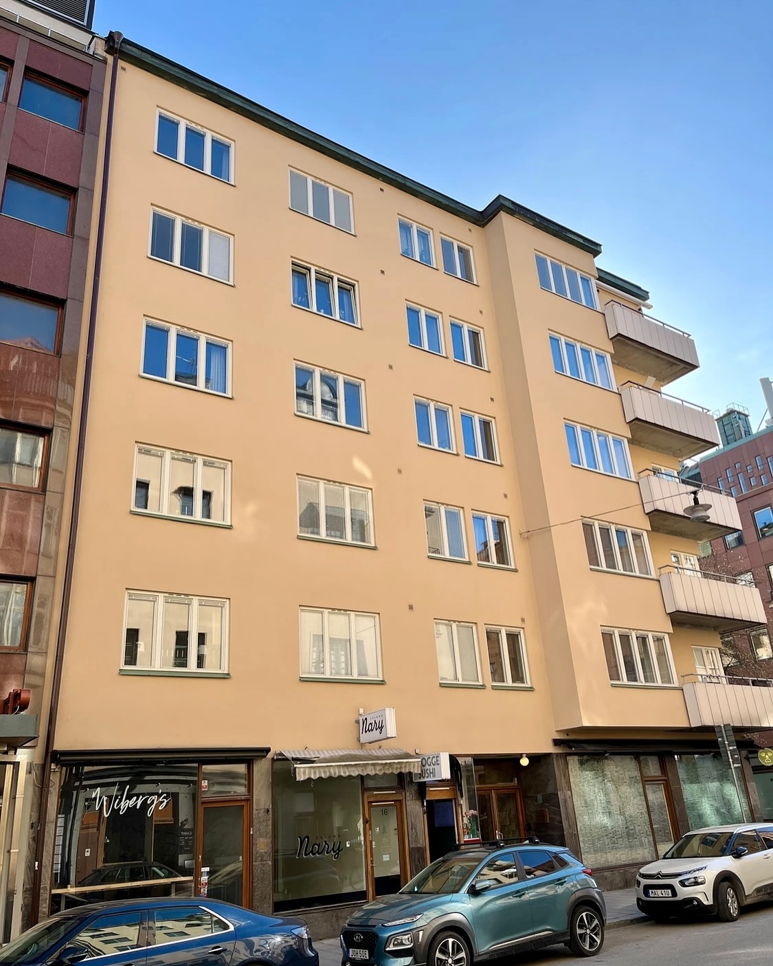 Möblerad 2.a pĂ„ Ăstermalm uthyres under lĂ€ngre period.
Besök vÄr hemsida för vidare information kring lÀgenheten.
www.passionforhomes.se
@passionforhomesgroup
#uthyrning #lÀgenhet #östermalm #rental #sweden #liveinstockholm