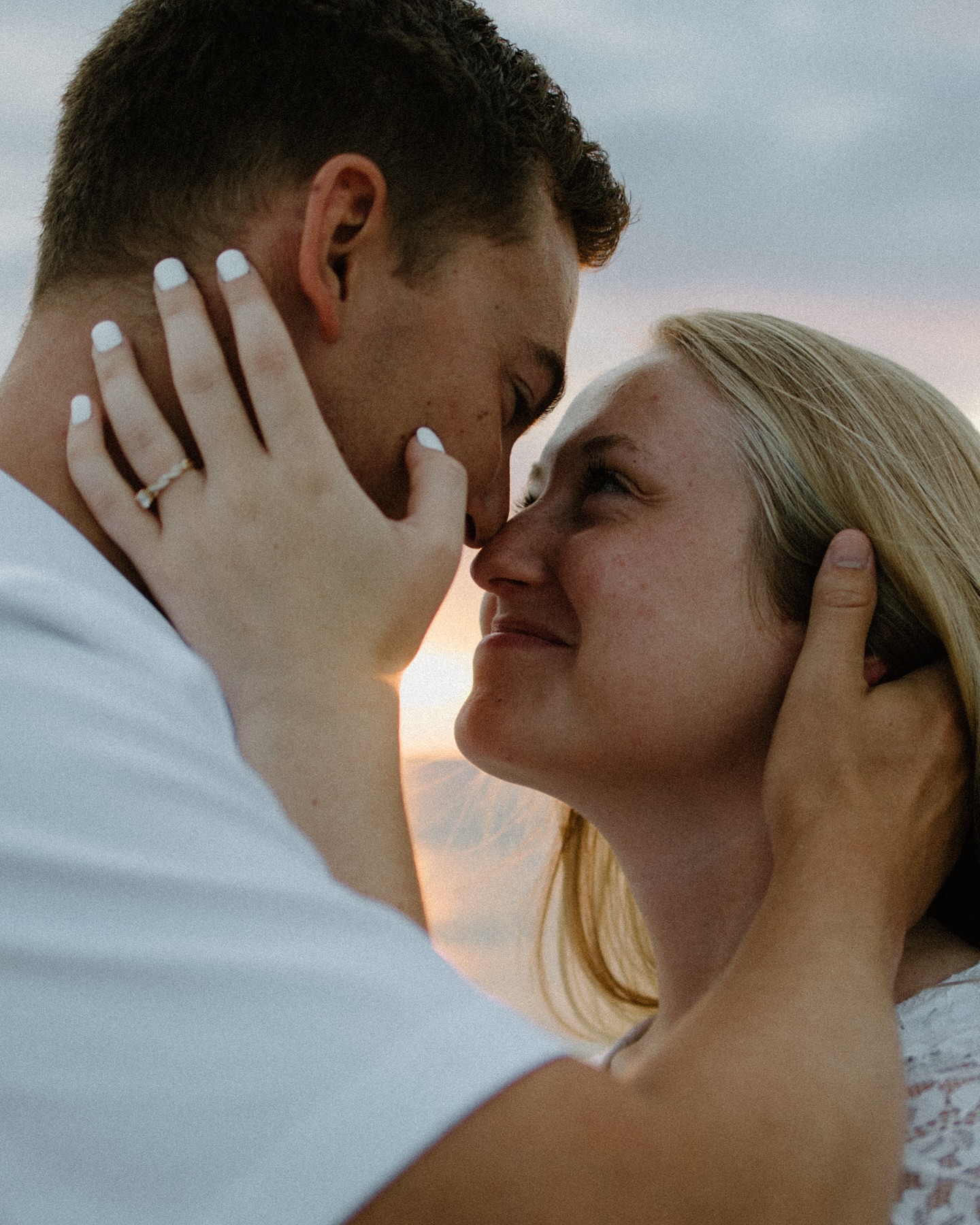 en route to FL because it’s wedding day for these two lovebirds tomorrow!!🌴🌊🫰 so excited to reunite and capture their love (again)