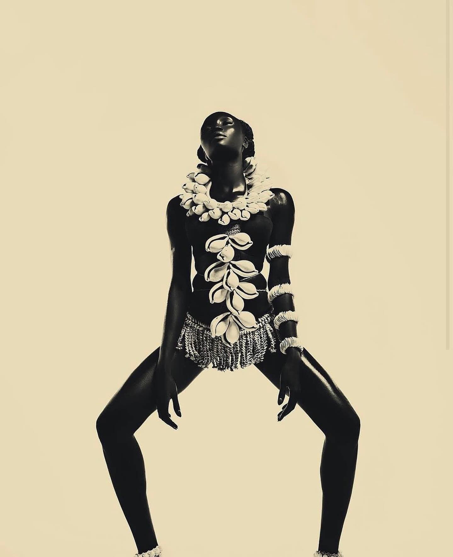 rebirth.
a process of
being pregnant
and in the womb.
being mother
and mothered.
being alchemist
and alchemy.
(re)turning home to yourself.
- - - - -
the mocha moon sacred circle is a rites of passage + initiation journey that was designed for women to be seen, held, witnessed, and heard during a process of unlearning, re-membering and returning to themselves. it is a safe space that provides an opportunity to experience sacred community and to explore and develop deeper levels of your own womanhood.
the curriculum includes:
- 9 rebirth principles
- weekly moon astrology reports
- weekly lunar exercises
- monthly affirmations
- a goddess of the month exploration
- 2 monthly virtual group calls
- monthly 1-on-1 virtual soul sessions
- individual and group divination
- in-person graduation ceremony and retreat invitation
allow yourself this opportunity to be reborn by embarking on a transformation journey. we begin our 8th cohort in january 2025. only 5 slots are available.
see the link in our bio for more information and to begin the application process. we would love for you to join us. 🌓
artist: asiko_artist