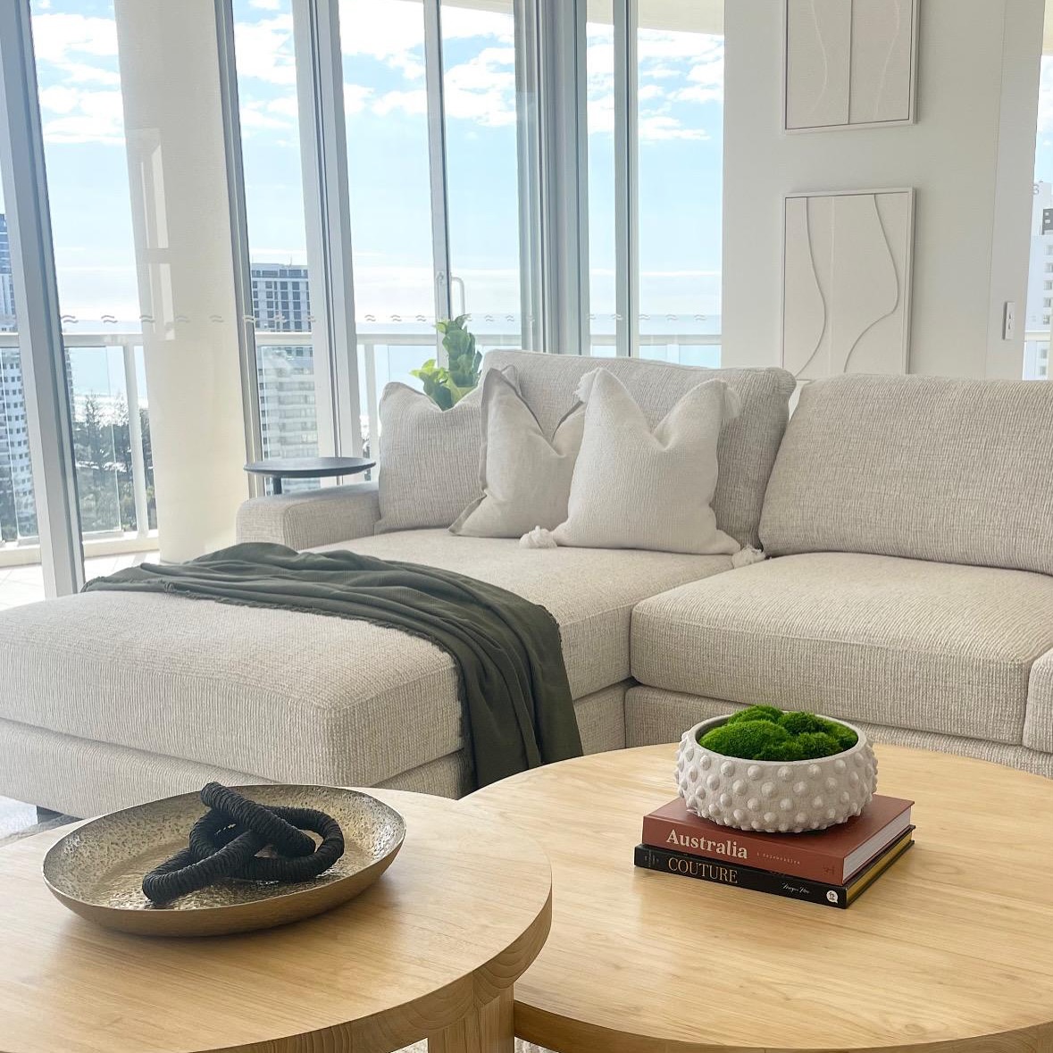 L I V I N G R O O M // P I N N A C L E
Throw Back Thursday!
Couch - by @kingliving
Arm Chair - ‘Nixon Amaro Oatmeal’ by @freedom_australia
Coffee Table set - ‘ Talo’ by @florabelle.living
All Cushions from @freedom_australia
Green Throw - @ikea_australia
Rug - ‘Raleigh’ from @freedom_australia
.
.
.
.
.
.
.
#interiordesign #interiordesigner #hallwaydesign #hallwaydesigner #interiordesignergoldcoast #interiordesignerbrisbane #hallwayrenovations#hallway #renovation#hallwaytransformation #hallwaystyling #interiorstyling #throwbackthursday #tbt❤️