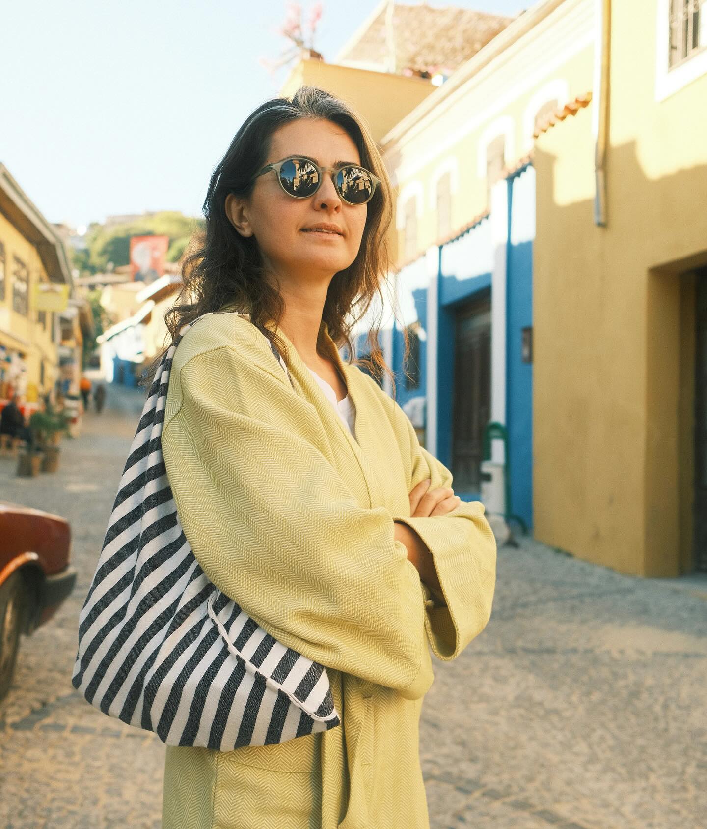 Merve in Buldan with her Night Bento Bag 🖤
#travelwithfinegrid #slowproduction #supportinglocal