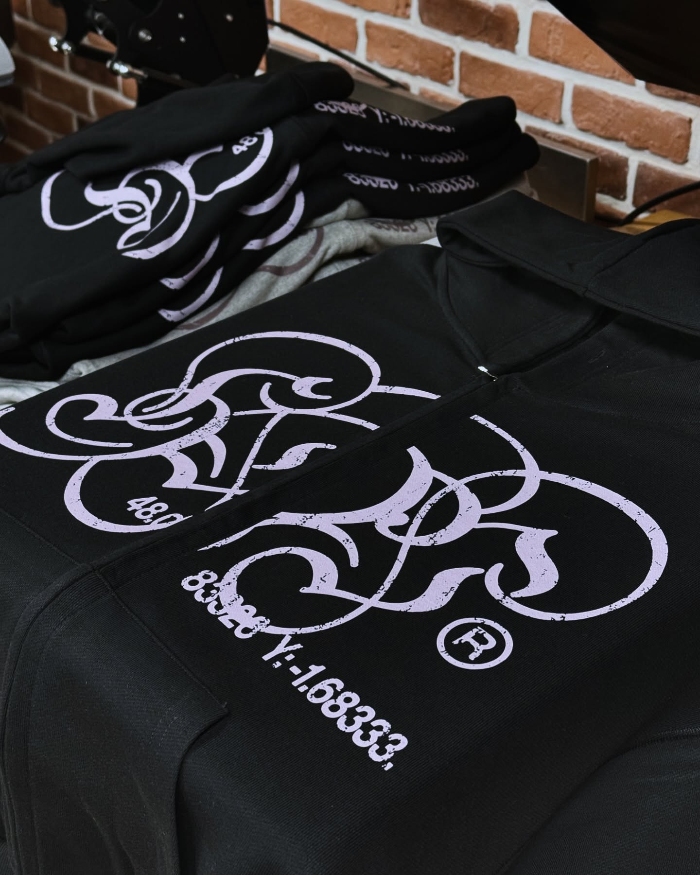 Impression sur zippé pour @hdv_officiel
#impressiontextile #personnalisationtextile #hoodie #rennes #bretagne