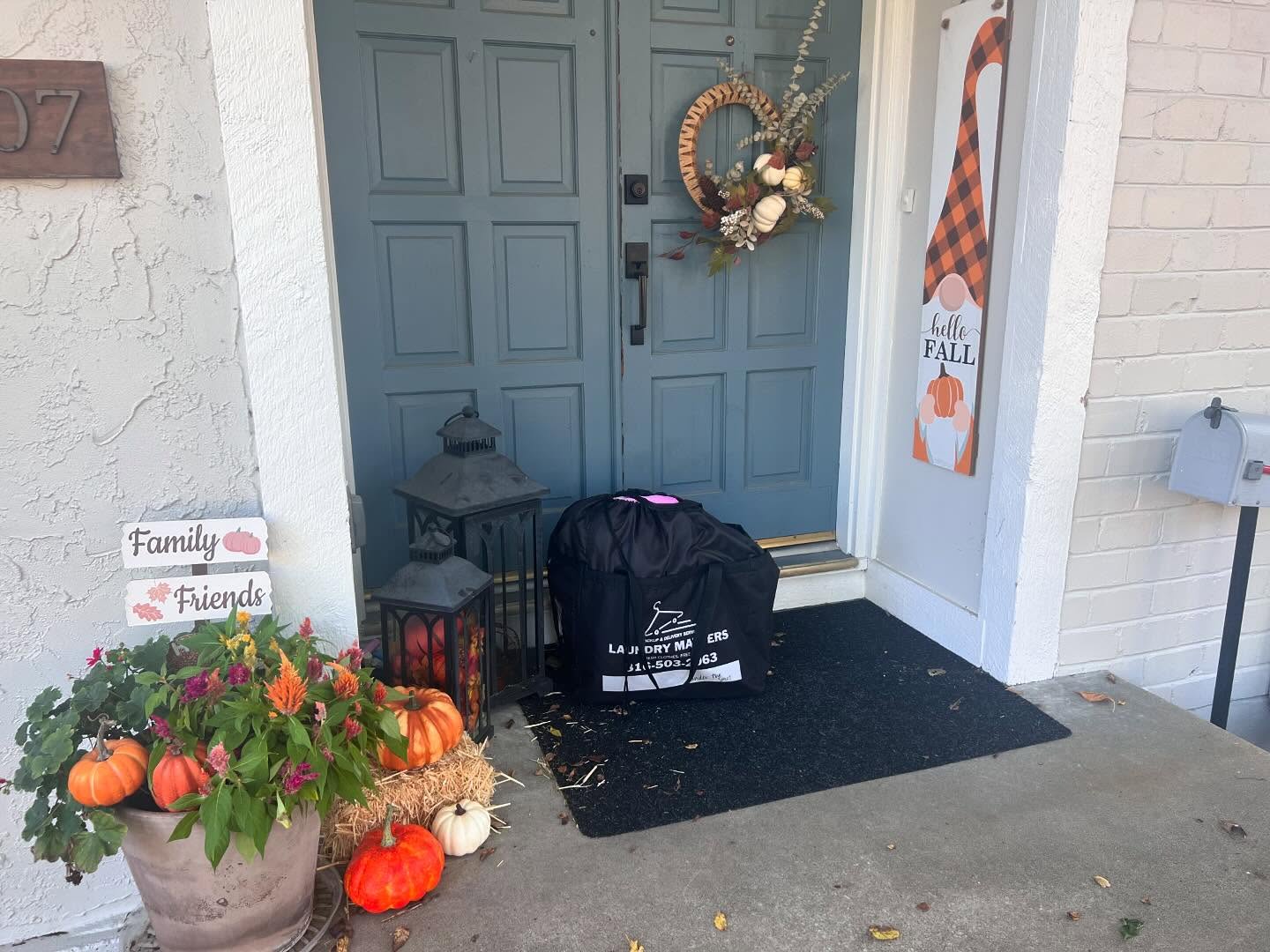 Between scheduling and budgeting, you might prefer to do most of your laundry at home. However, drastic times call for drastic measures.
We’ve found these to be the best times to use our wash and fold service:
1) When you get back from vacation.
2) When the clothes start to pile up.
3) When you have out of town quests coming in town.
Contact us today to schedule your pick up!
816-503-2063