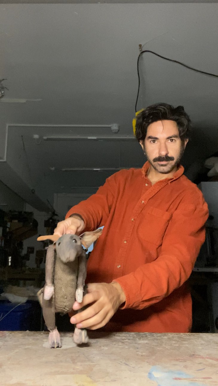 RATS!! More animal puppets coming out the workshop this season … and still plenty to come. 😉
#puppetry #puppets #puppet #rats #rat #achristmascarol #puppetsofinstagram #puppetmaker #puppetshow
Lovingly made by the team @littleangeltheatre including the talented @ash.appadu