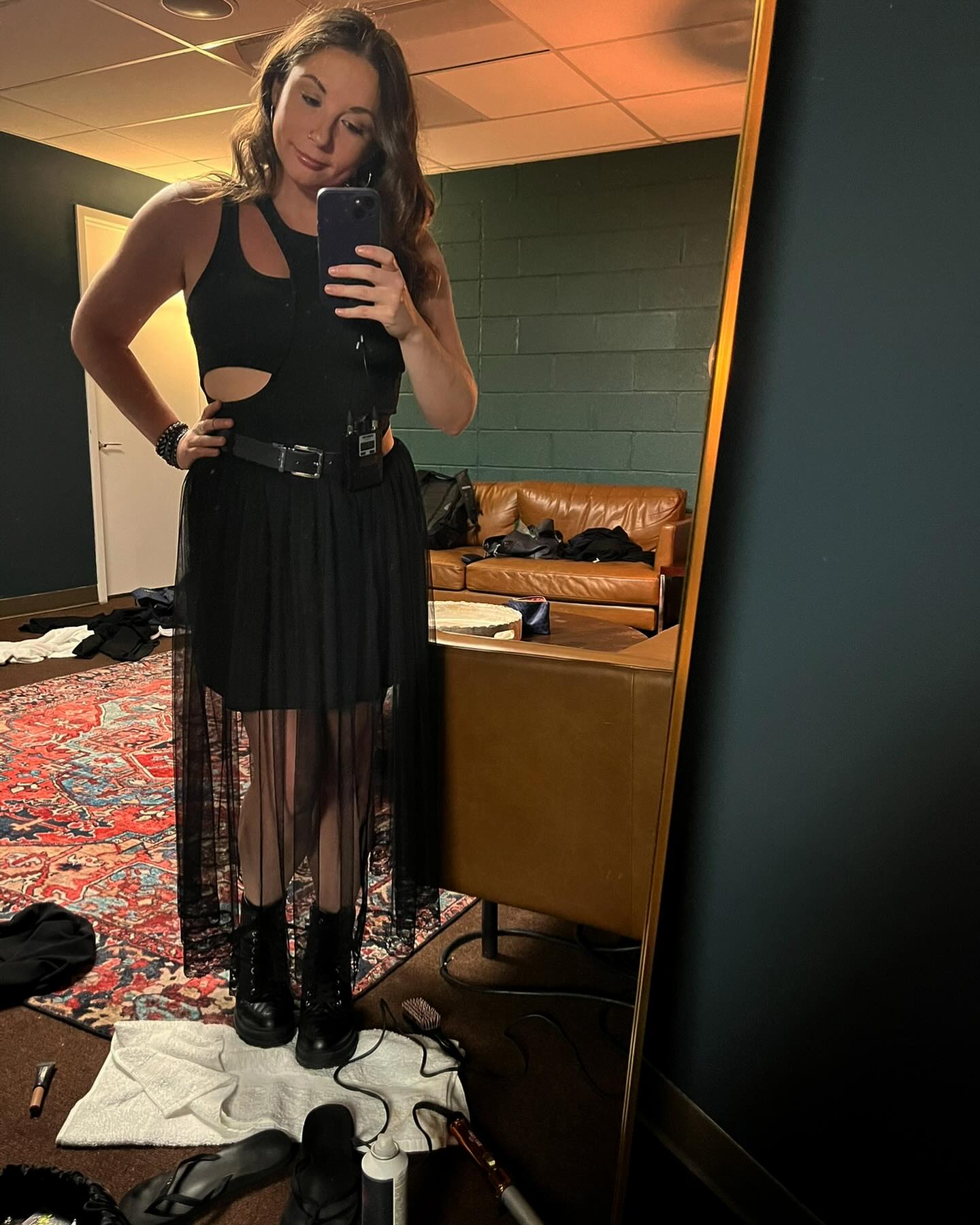 Back to dressing room life✨
•
•
•
After 8 weeks away that was filled with slaying demons, whimsical weddings and some wonderful time in my own bed… it’s time to return to Avatar land. See you soon, west coast!
@avatarconcertorchestra @avatarthelastairbender #atla #avatar #avatarthelastairbender #avatarinconcert #concert #musician #conductor #tour #touring #tourlife #touringmusician #buslife #musicdirector #orchestra #concert #music