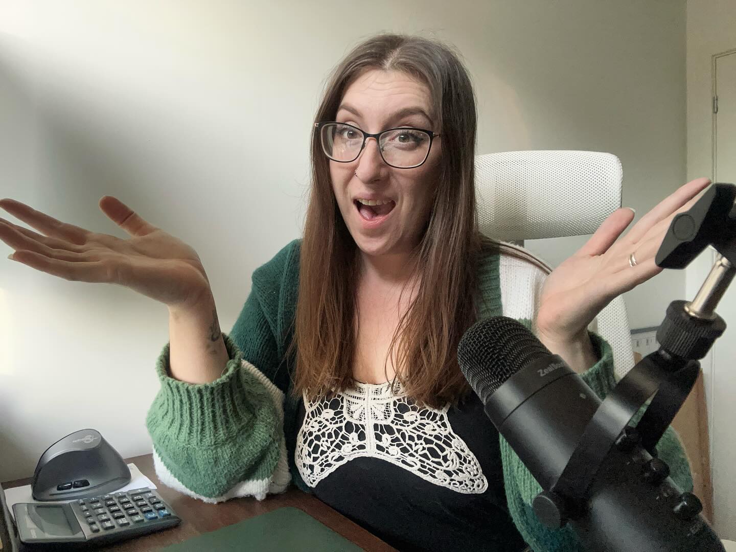 It’s official! Our free bookkeeping webinar is happening on 4th December at 6pm! 🎉 We’ll be covering:
✨ 6 steps to Successful Bookkeeping
✨ Putting it to practice on @xero
✨ Our top tips and tricks!
Whether you’re new to bookkeeping or just want to simplify, this is for you! Secure your spot now—link in bio!
#BuzzTheBooksWebinar #FreeWebinar #SmallBusinessFinance”