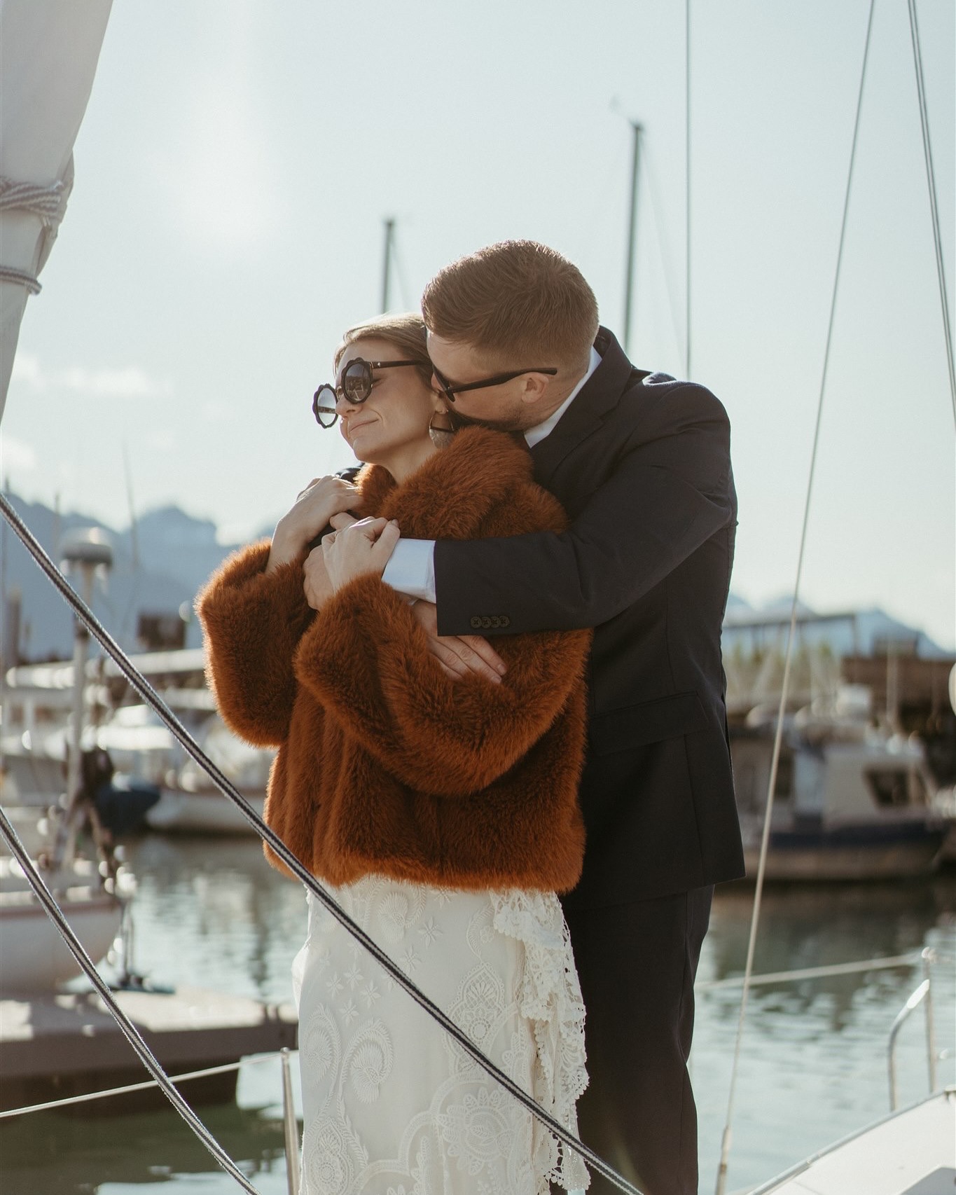 Samantha + Heath⛵️💍⛰️🫧
•
•
•
•
•
#alaskaelopement #alaskaelopementphotographer #destinationwedding #destinationelopement #wanderingweddings #elopement