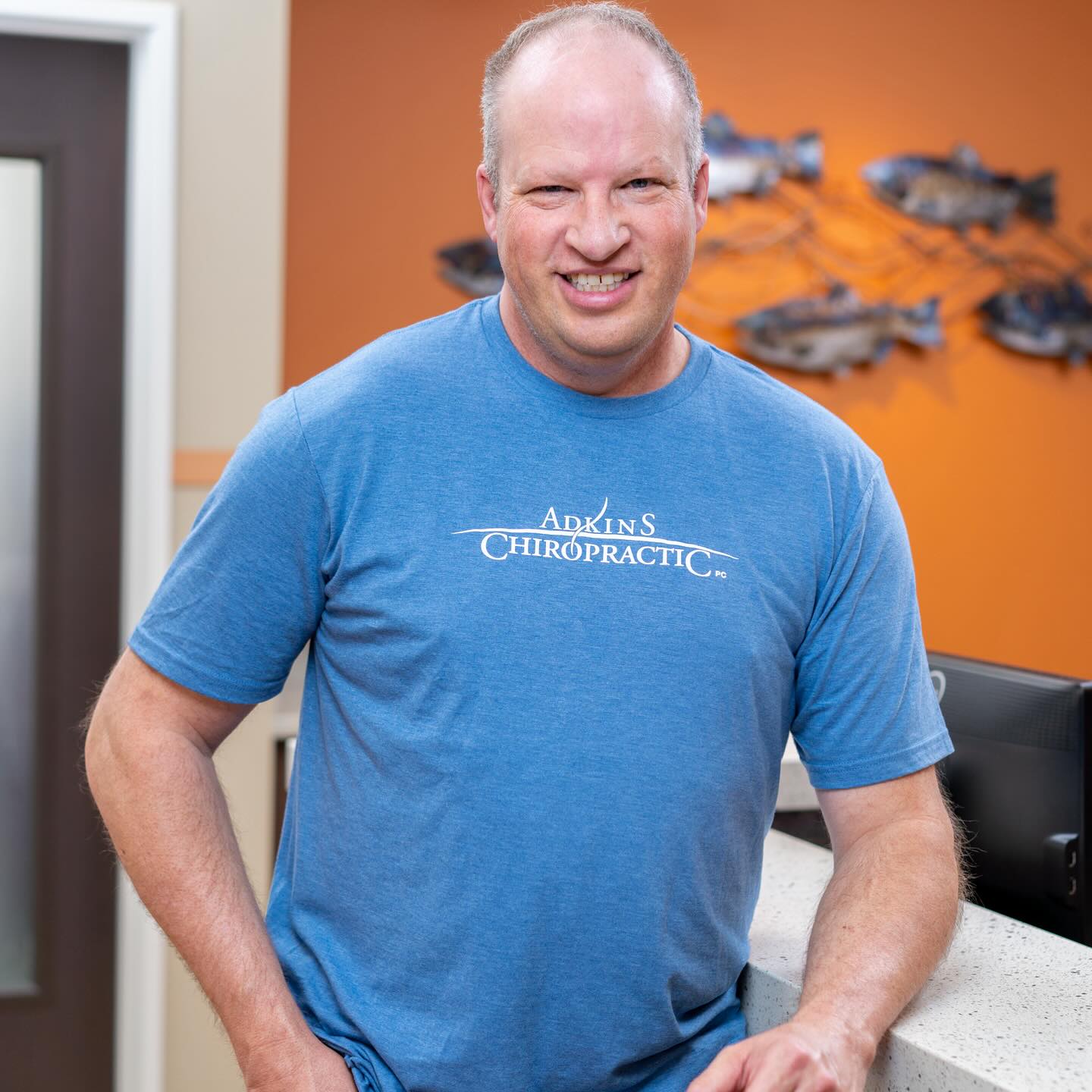 Exciting news!
Josh, our LMT, will finally be full time at our office starting 11/20!! Josh has been with our office for almost 6 years but has been a licensed massage therapist since 2012, having graduated from Alaska Career College in Anchorage, AK. He holds National Board Certification in Therapeutic Massage and Bodywork, with a specialization in injury and pain management. If you haven’t met Josh yet, give us a call or DM to schedule an appointment with him!
#adkinschiropractic #chiropractic #chiro #alaska #anchorage #massagetherapy #massagetherapist