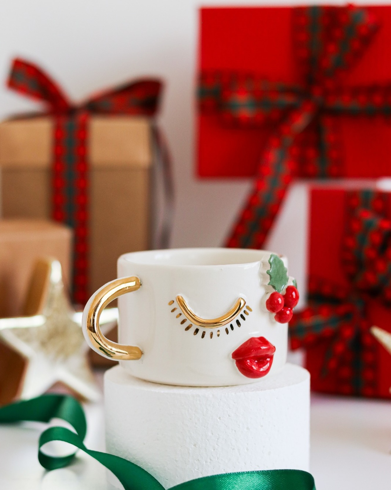 I am obsessed with these new mugs. I can’t describe the New Year spirit better. 🎄🎅🏻
Each one is handmade with real gold paint. Each model is beautiful, I’m sure you’ll have a hard time choosing. They are all on my website now.
#ceramicmug #christmasdecor #christmasmug
#christmasgifts #christmasgiftideas
#gyspecialcollection