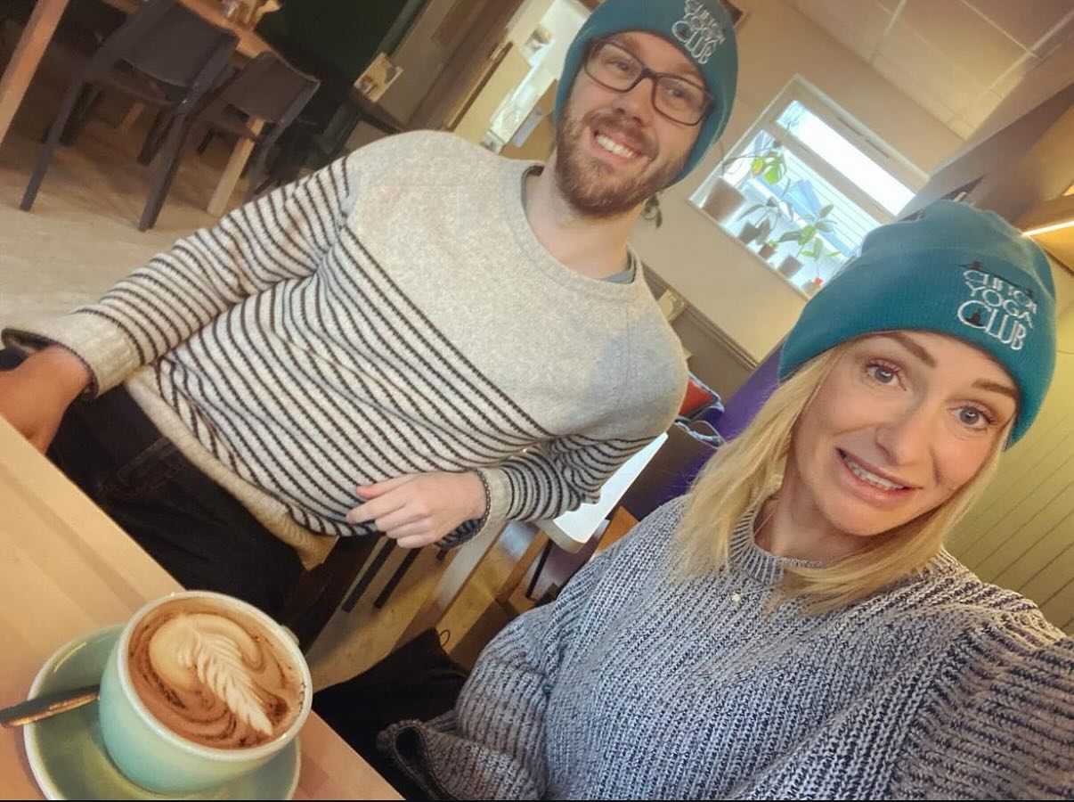 Two of our super lovely Clifton Yoga Club teachers enjoying warm ears in their new CYC beanies 😍🧘♂️🩵 #YogiBeanie