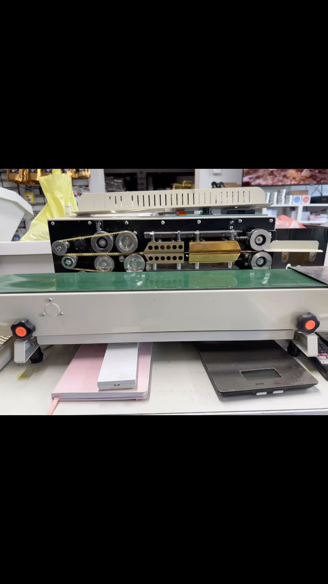 We have been working non stop pumping the products out. We busted a fan belt 🤣 so until the service man gets here , it’s back to the old days manual sealing . RSI here we come but Auntie Lia won’t let her stockists down 💯