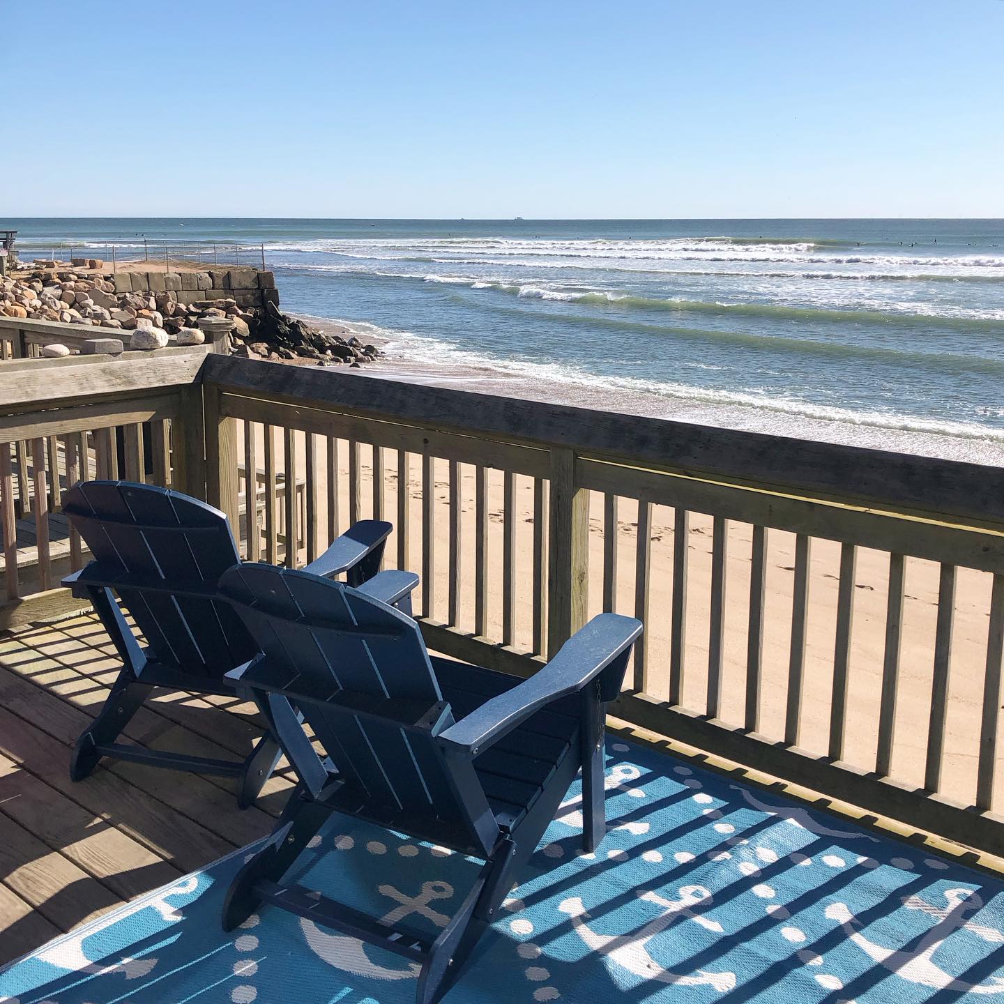 Sunset Cottage (half of Sunnyside duplex) is available this weekend! Call to book your stay - no minimum stay requirement and we will include linens!
.
.
.
#matunuck #rhodeisland #beach #ocean #getaway #vacation #oceanview #beachfront #rental