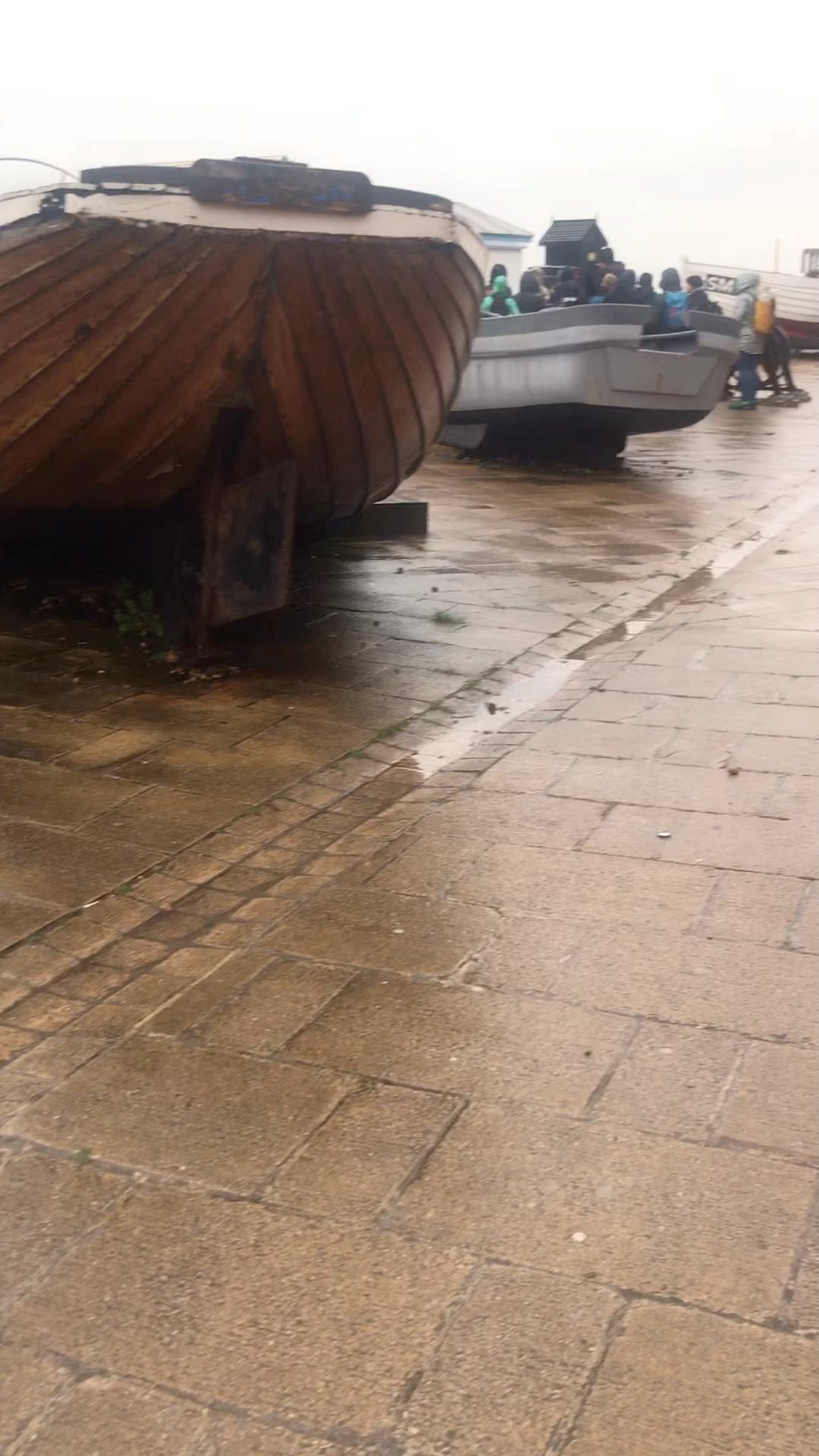 it’s hotting up for #luckydip @fishingquartergallery ✨opens Thursday 21st - Sunday 24th November 11am-6pm✨Free entry✨lots of fab printed delights from East Side Print… reel features work by @helenbenton20 & @taniarowlings ✨see ya there! ✨❤️✨#eastsideprint #whatsonbrighton #whatsonbrightonandhove #screenprintuk #tabletopprintfairbrighton