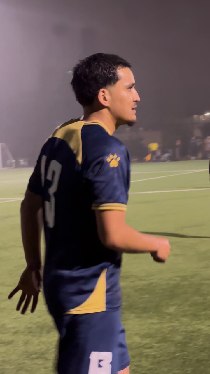 Clutched playoffs in the city 🌃 @upslsoccer
Thank you @rihlashop
#soccer #upsl #goals