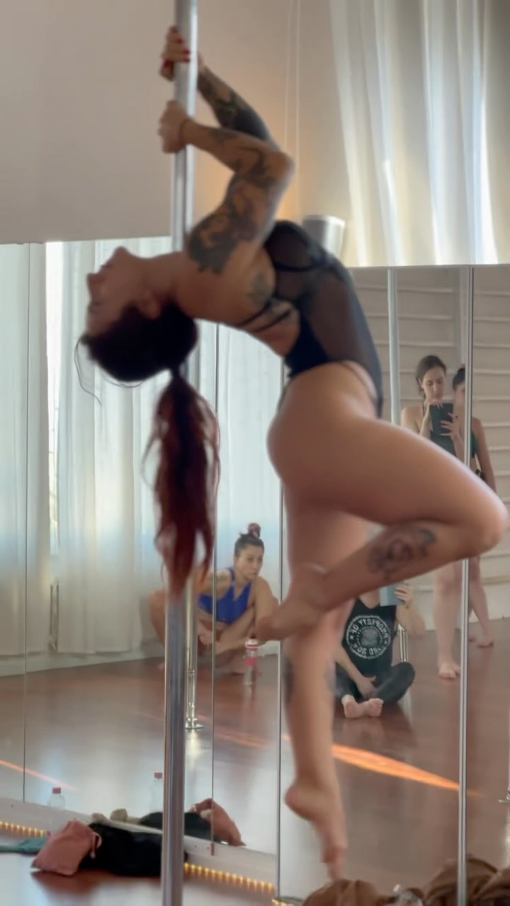 Snippets from the Workshop with beautiful @moo0nchild today! Thank you very much for visiting us!
Thanks a lot to all the students for joining the classes ❤️❤️❤️