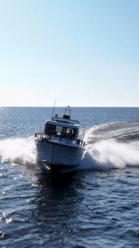 🌊 Captured Moments from Summer ☀️
This summer, we had the chance to film the brand-new Sargo 31 Outboard. 🚤
Thank you for the collaboration! @sargoboats_official