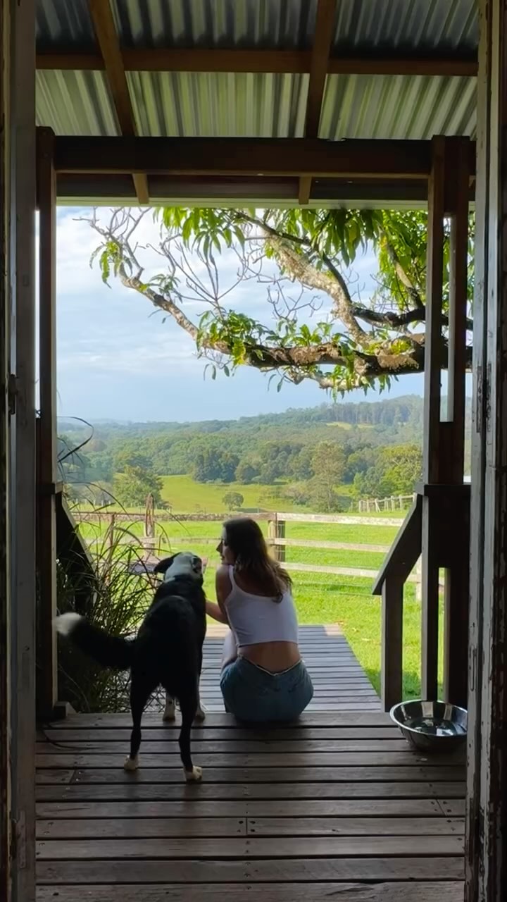 We had the pleasure of hosting Sarah from @seasidesitting and her furry friends at Middle Shed recently! It looks like they made the most of the wide open spaces, the indoor tub and the tranquility of the farm 🌿
Thank you for staying with us!
🎥 @seasidesitting
