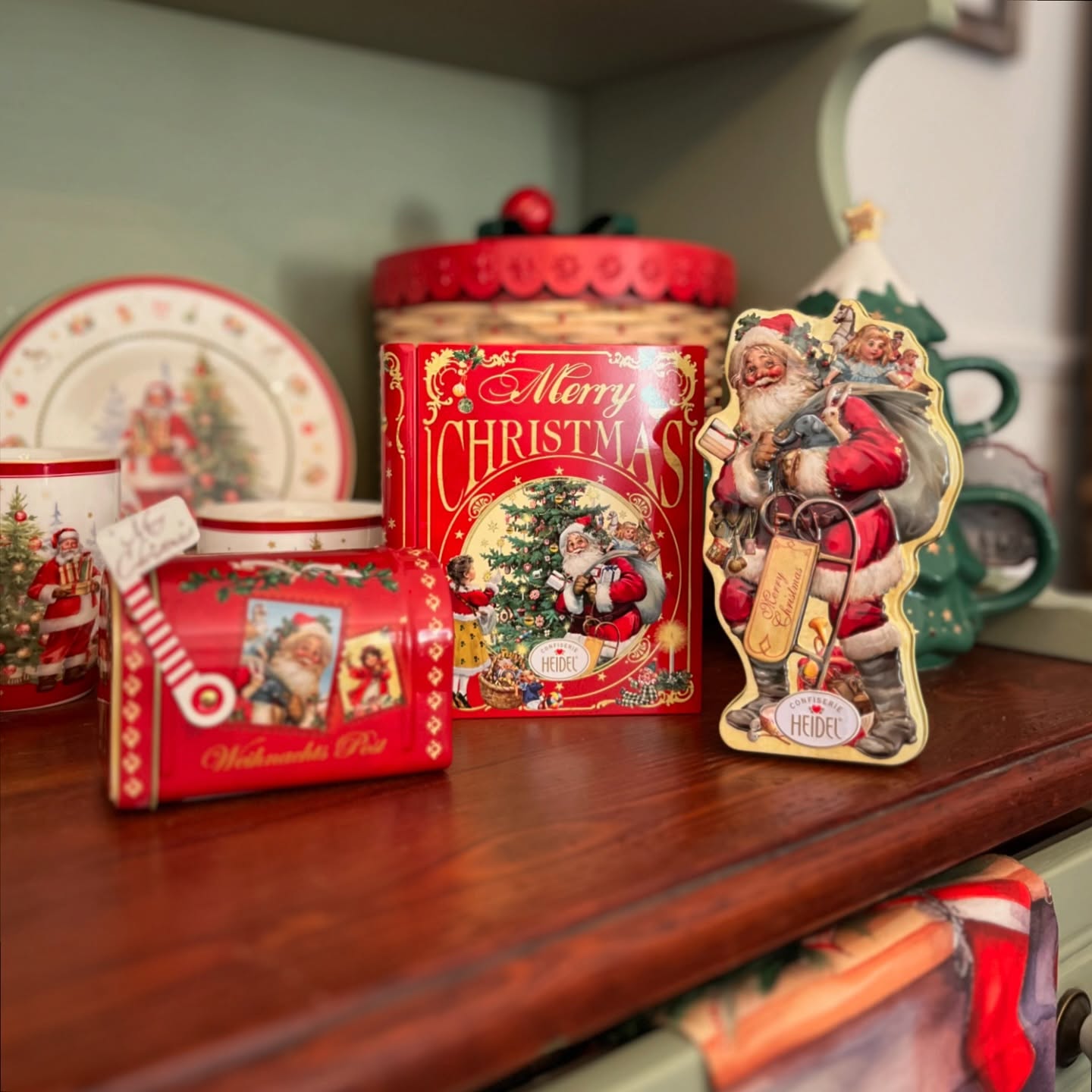 NOVITÀ ✨
Meravigliose scatole in latta dall’aria vintage che custodiscono al loro interno pregiato cioccolato al latte
Idee regalo perfette per il tuo Natale ❤️
Ti aspettano sul nostro shop online www.lasoffittadimatisse.com
Novità
Scatola in latta
Cioccolato
Idea regalo
Natale
#novità #newin #natale #christmastime #scatolainlatta #vintage