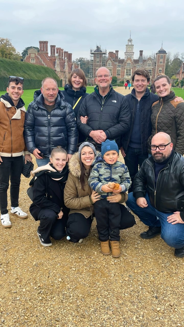 Un meraviglioso weekend in Inghilterra per il nostro team! Ricordi preziosi che porteremo con noi nel nostro lavoro quotidiano. ๐ฌ๐งโ๏ธ
In un mondo in cui le sfide sono allโordine del giorno, รจ fondamentale ricordare quanto sia preziosa lโarmonia del lavoro di squadra. Ogni membro del nostro gruppo al Camping Village Lago Maggiore porta con sรฉ talenti unici e passioni che, unite, creano unโenergia straordinaria. ๐
Ogni piccolo traguardo raggiunto รจ il risultato di un grande lavoro di squadra, e ogni sfida superata ci rende piรน forti e uniti. Siamo orgogliosi di far parte di questo fantastico team e di condividere con voi la nostra passione per il mondo dellโaccoglienza โฅ๏ธ
๐ฌ๐งA wonderful weekend in England for our team! Precious memories that we will carry with us in our daily work. ๐ฌ๐งโ๏ธ In a world where challenges are the order of the day, it is essential to remember how precious the harmony of teamwork is. Each member of our group at Camping Village Lago Maggiore brings with them unique talents and passions which, when combined, create extraordinary energy. ๐ Every small goal achieved is the result of great teamwork, and every challenge overcome makes us stronger and united. We are proud to be part of this fantastic team and to share with you our passion for the world of hospitality โฅ๏ธ
๐ @lagomag
๐ @lagomagofamily
๐ณ @camping_eden
๐ @italialido
#CampingVillageLagoMaggiore #CampingLagoMaggiore #LagoMago #lagomagofamily #campinglagomaggiore #campeggiolagomaggiore #italiancamping #lakecamping #italianvacation #lakemaggiore #camping #lagomaggiore #travel #italianholiday #italianvacation #relax #piedmont #piemonte #laghiitaliani #italianlake #italianfood #ristorante