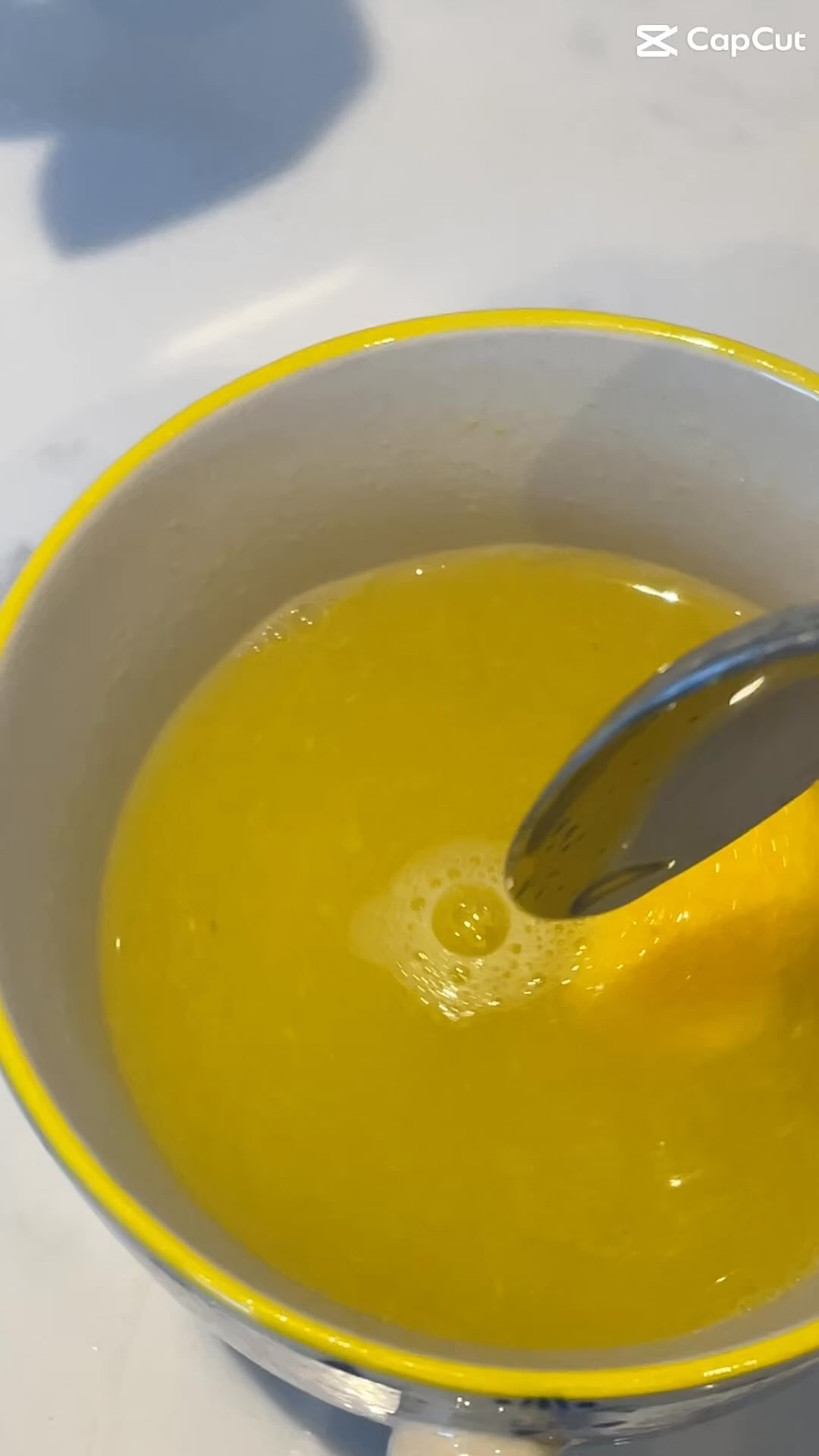 The remix 🔥
Was a year ago I posted this before … and it’s that time again
Ginger 🫚 turmeric, lemon 🍋 and black pepper
Whizzed up and frozen- ready to pop in a cup for an immunity boost 🔥
#naturopathy #herbalremedy #herbalmedicine #gingershot #immunityboost #immunityshot #turmeric #blackpepper #1111herbs