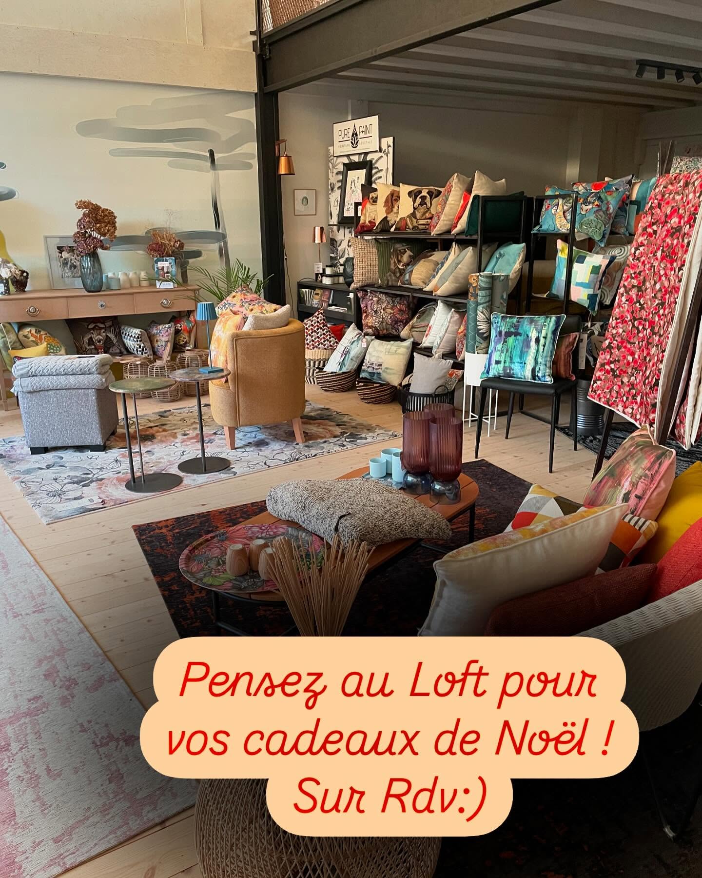 #cadeau #cadeaux #cadeaudenoel #noel #architectureinterieure #designer #coussin #courtepointe #rideauxsurmesure #plateaux #decorationinterieur au Loft sur RDV :)