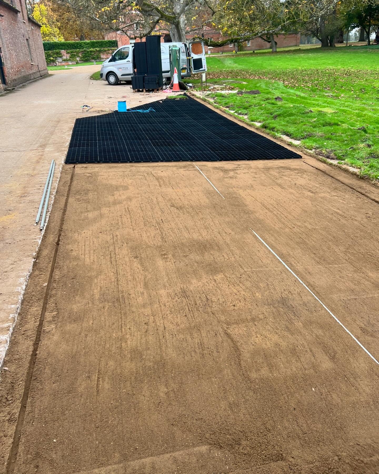 Our client asked for 100m of invisible car parking. With the colder months approaching we suggest stripping and re laying the turf instead of reseeding. I think it’s came out quite well. Sandfill / 6f5 / rootzone / drivegrids. #norfolkgroundworks #hardscape #ecogrid