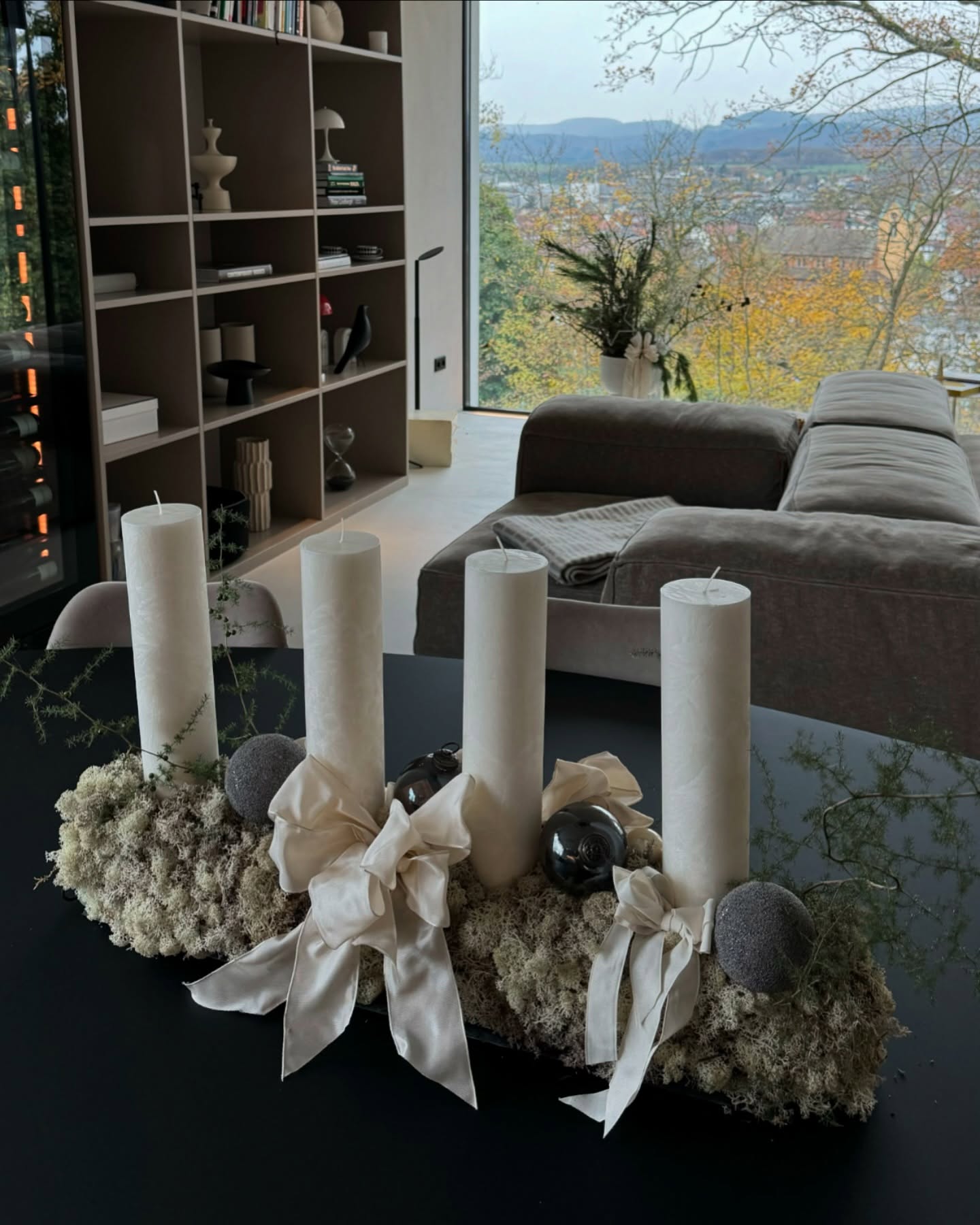 GEWINNSPIEL mit der lieben @karokauer
Du möchtest einen von Zwei dieser tollen Adventskränze für Dich zu Hause haben?
Dann kommentiere hier unter dem Bild und folge UNS und Karo 🤍
Gewinner werden am Dienstag 26.11 um 18 Uhr ausgelost !
Wir versenden den Kranz direkt an Euch nach Hause 🤍
#gewinnspiel
#adventskranz
#weihnachtsdeko
#dekofürzuhause