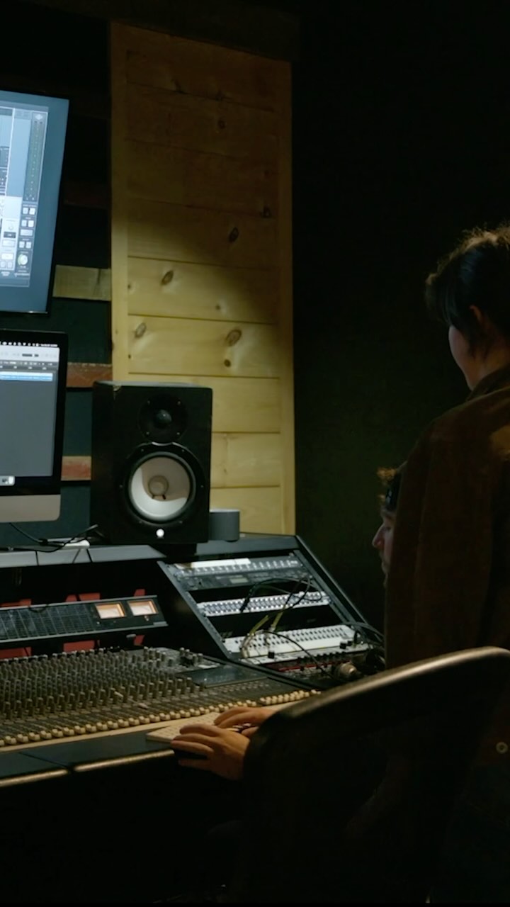 New video project for @factoryundergroundtech ! Edited by yours truly! Check out the full video on Factory Underground Tech’s Youtube linked on my story! Check out their website to enroll now!
#production #entertainment #producer #content #film #college #video #videoediting #videography #website #share #norwalkct