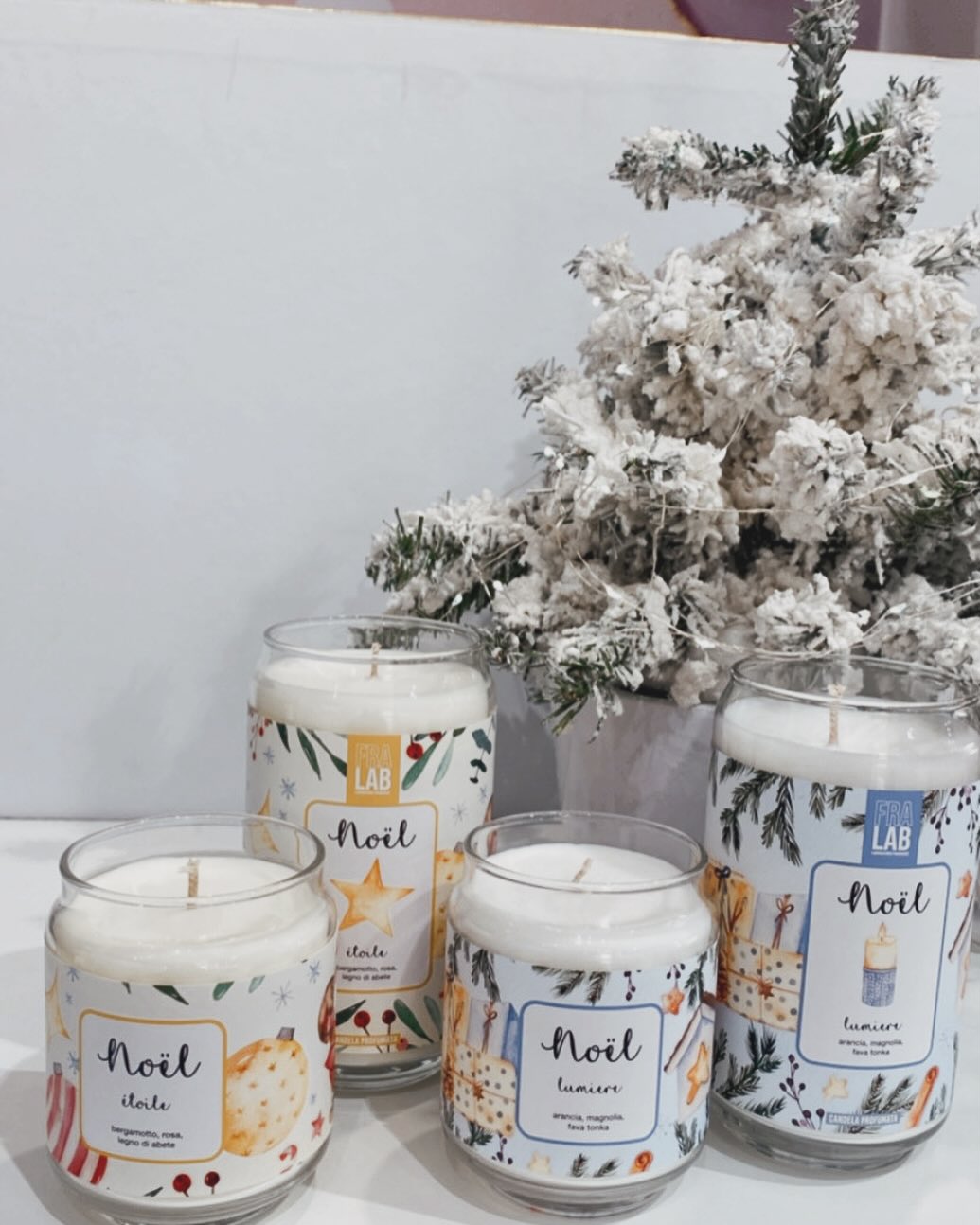 E’ arrivato quel momento dell’anno in cui Capsule si riempie di profumi, luci e tanti deliziosi prodotti natalizi……💫💫
.
.
Siamo prontissime per accogliervi e suggerirvi tante idee per ogni budget per i vostri regalini…..che come di consueto saranno curati e profumati……💫💫
.
.
Venite a scoprire la linea di candele profumate della linea Noel appena appena arrivate in negozio…..sarà difficile scegliere tra le varie profumazioni tutte meravigliose 💫💫
.
.
E se siete lontane www.capsulerovereto.it
.
.
@fralab_laboratoriofragranze
#capsulerovereto #piccoleemozioniquotidiane #natale #noel#candela#spedizioni#shoponlline #regalo#pacchetto#love